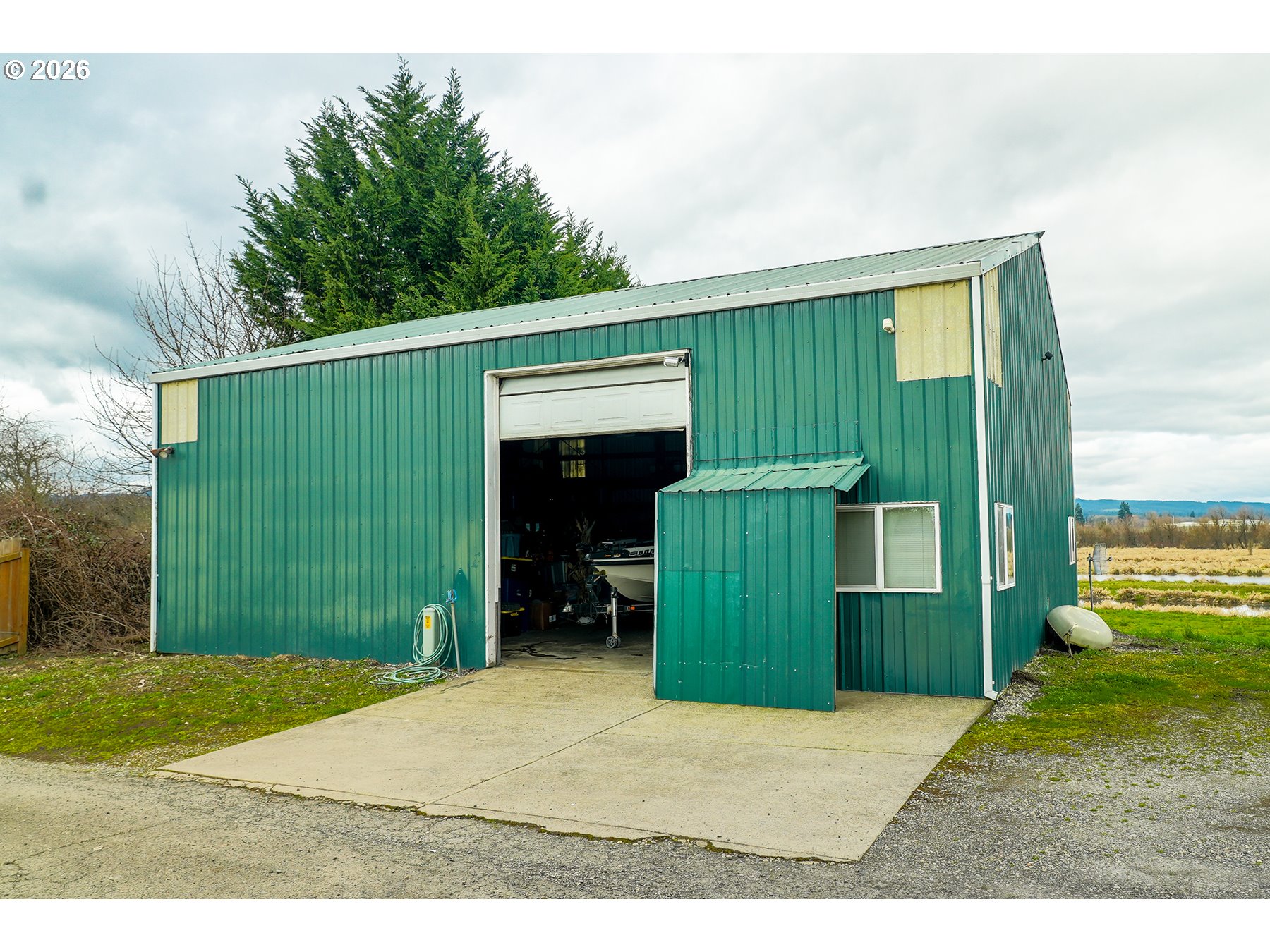 main property photo 27