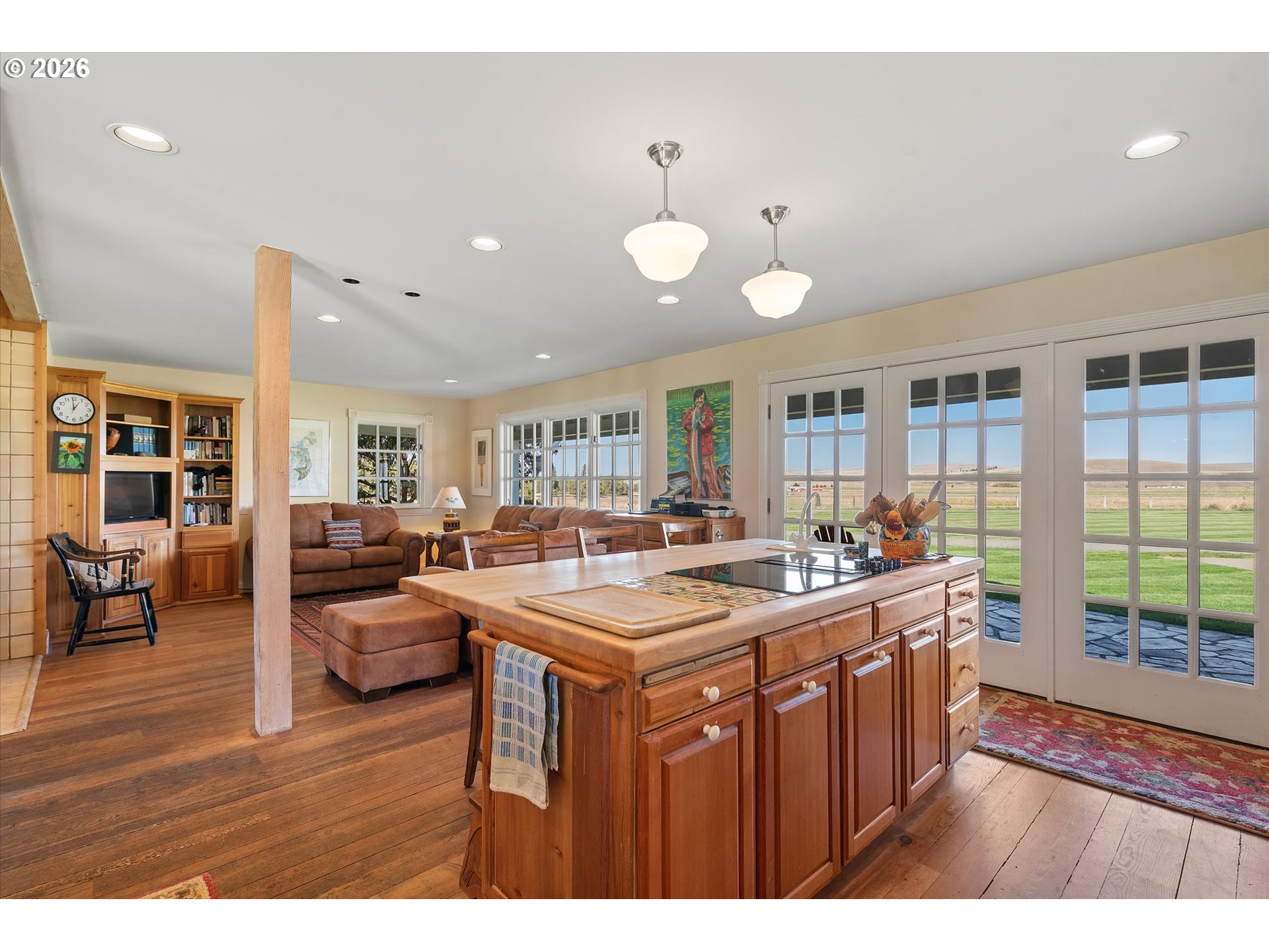 main property photo 20