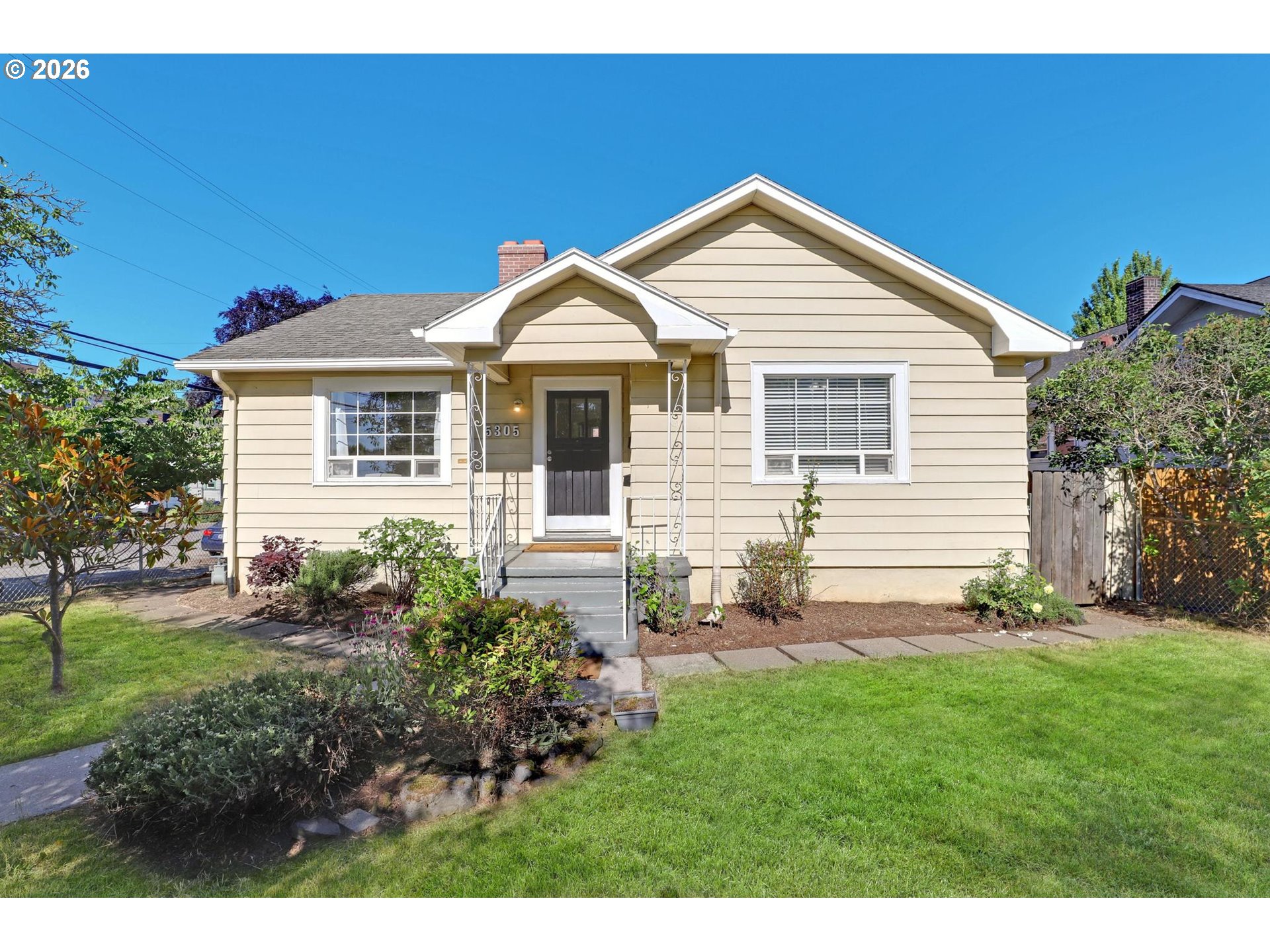 main property photo 2
