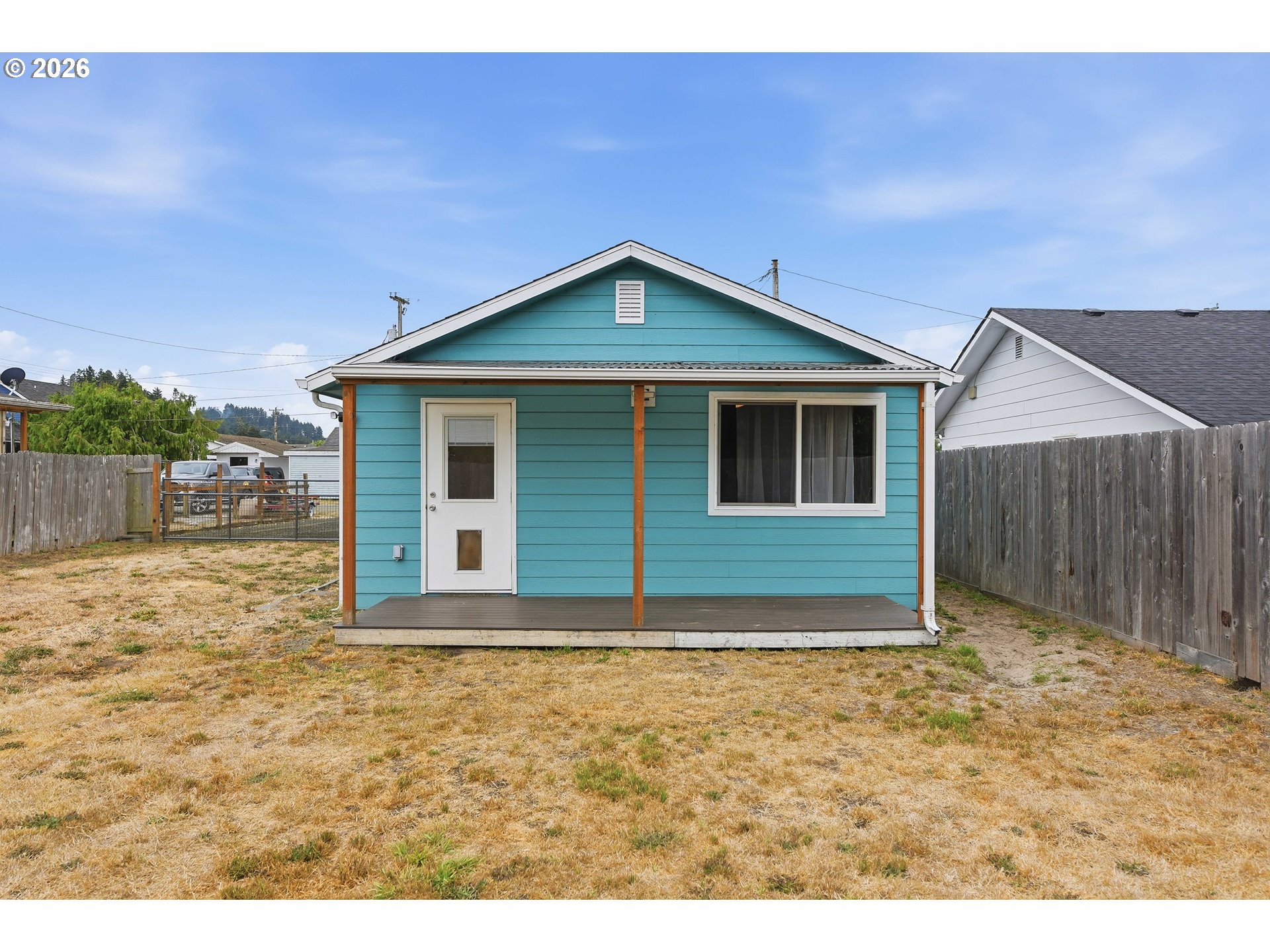 main property photo 13