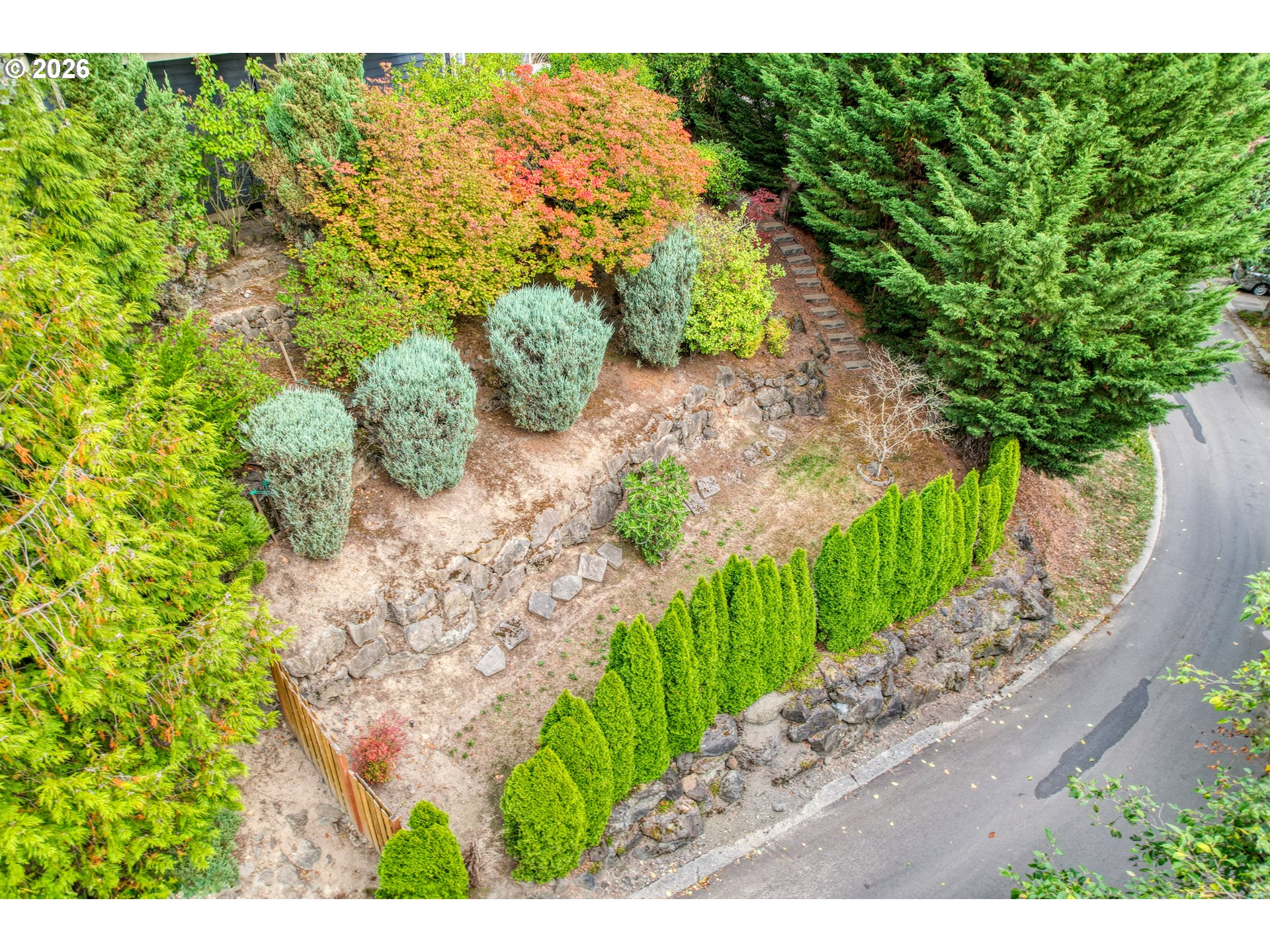 main property photo 40