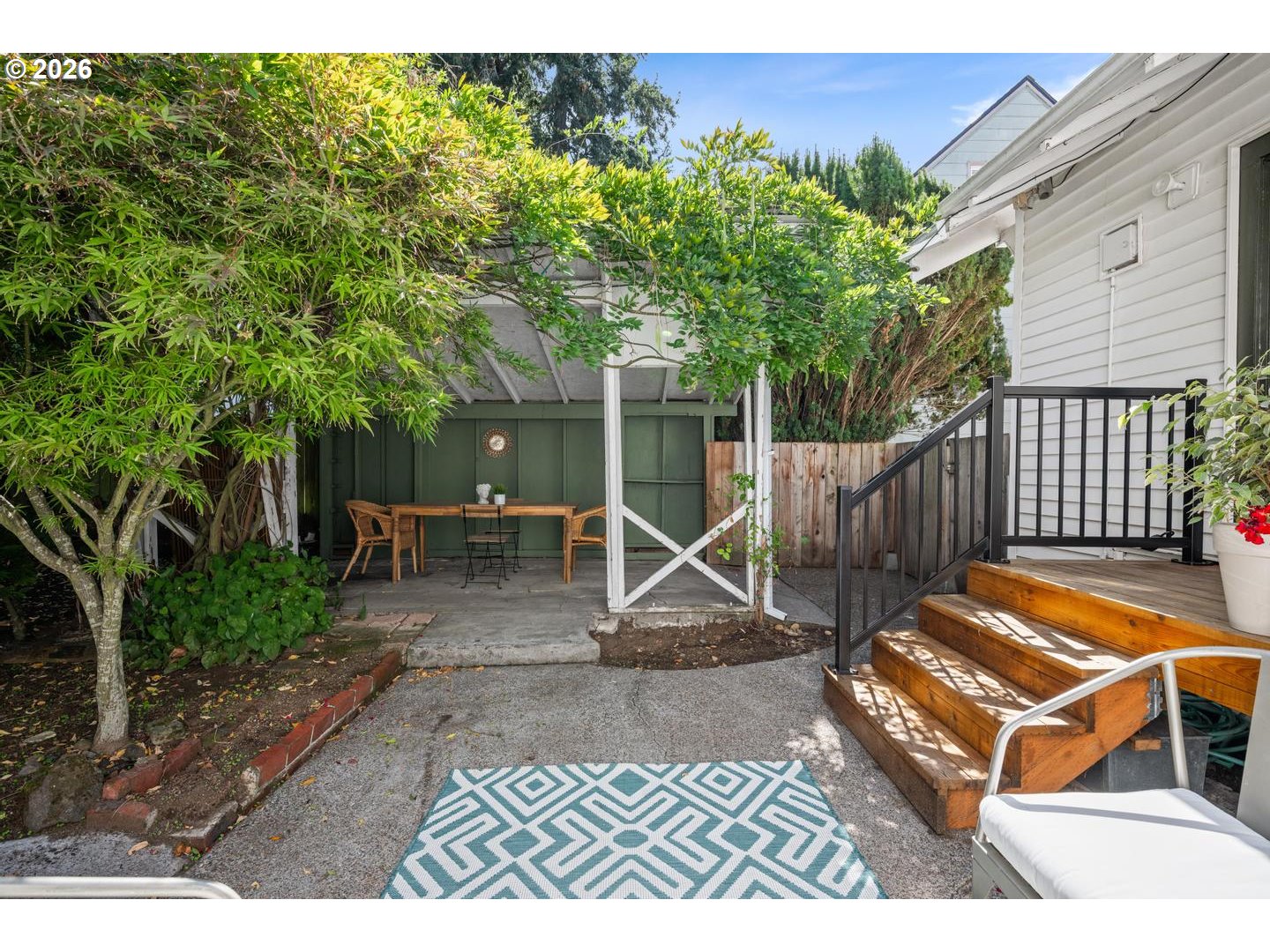 main property photo 23