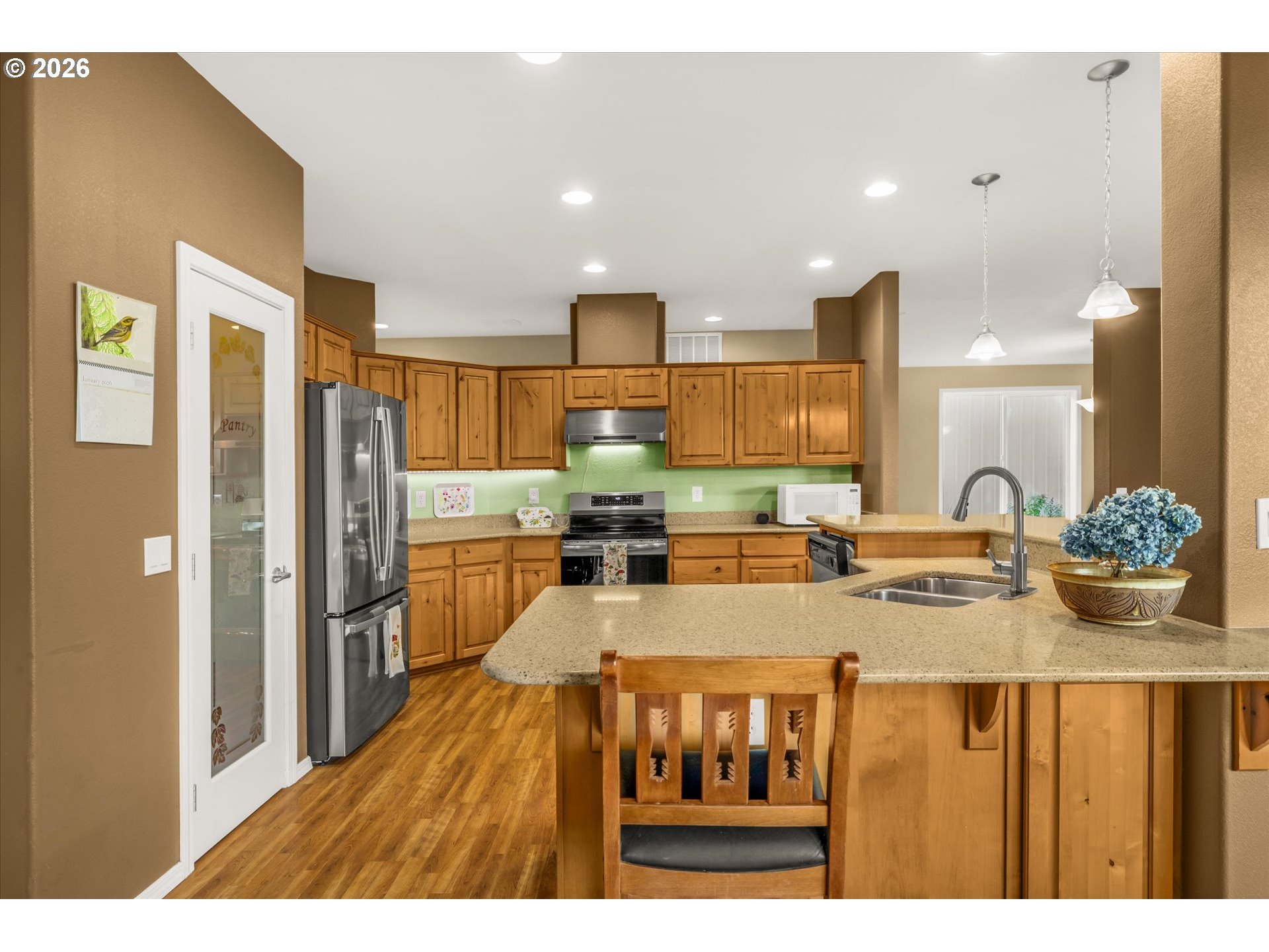 main property photo 14