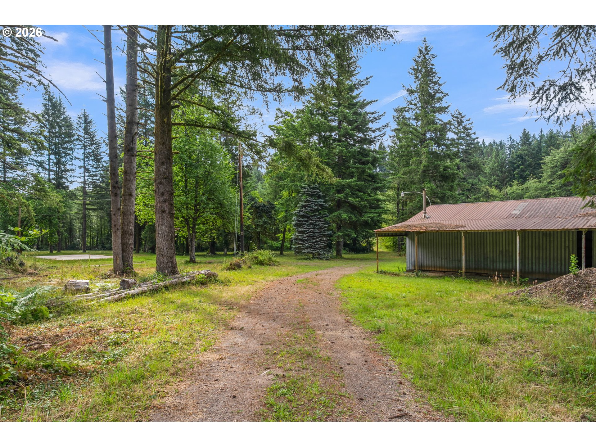 main property photo 10