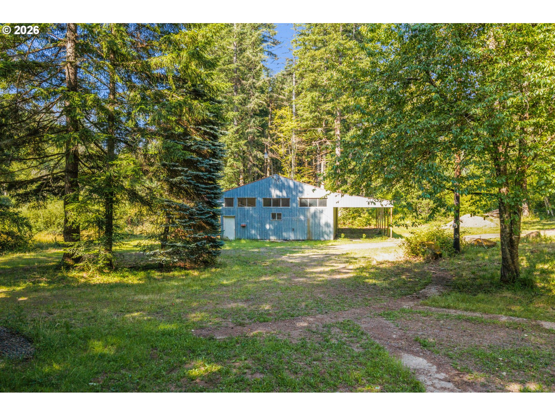 main property photo 14