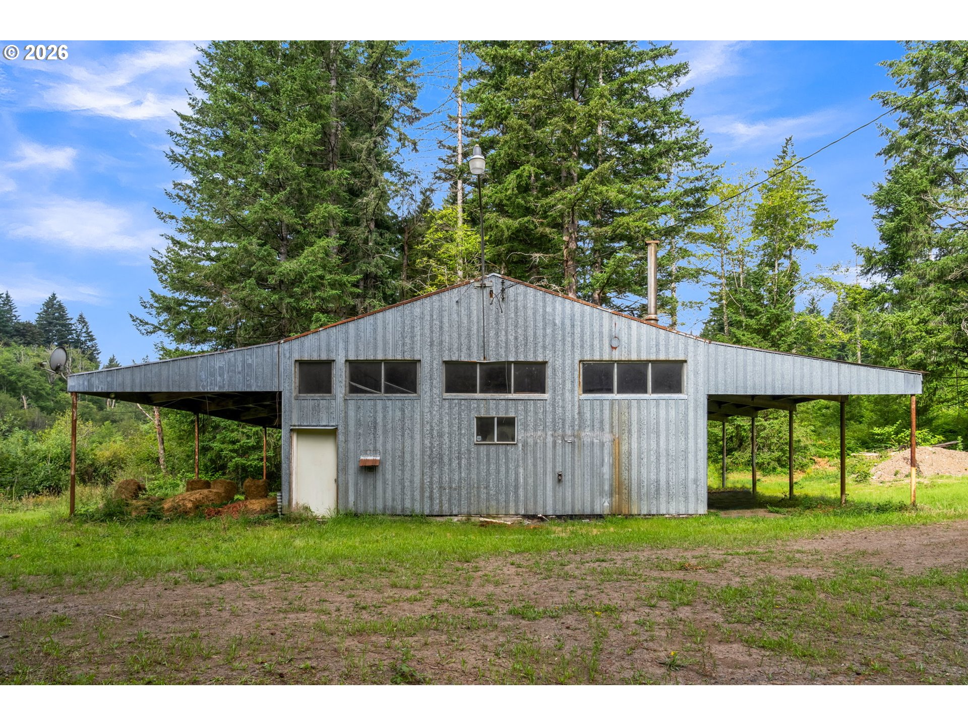 main property photo 15