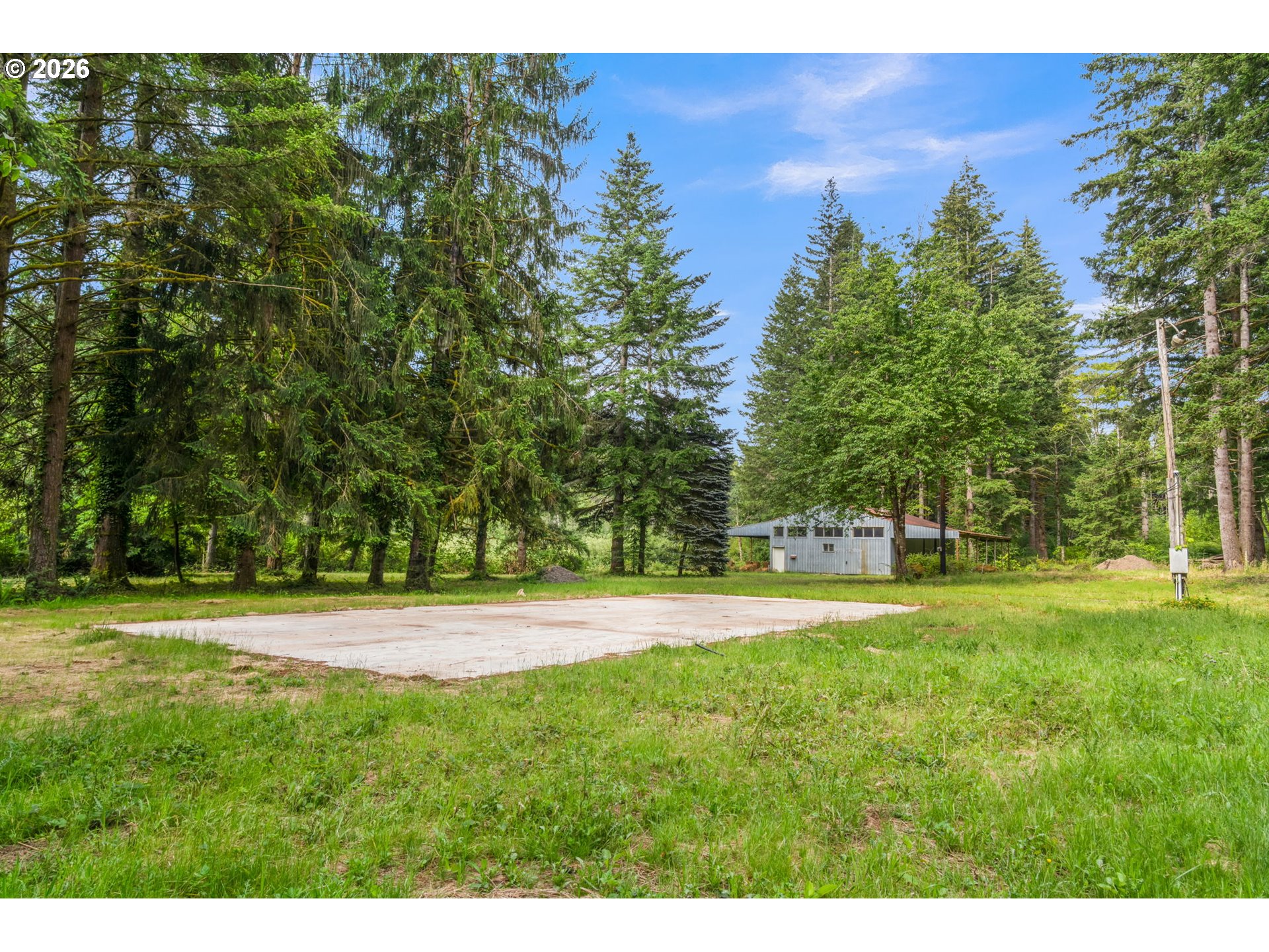main property photo 7