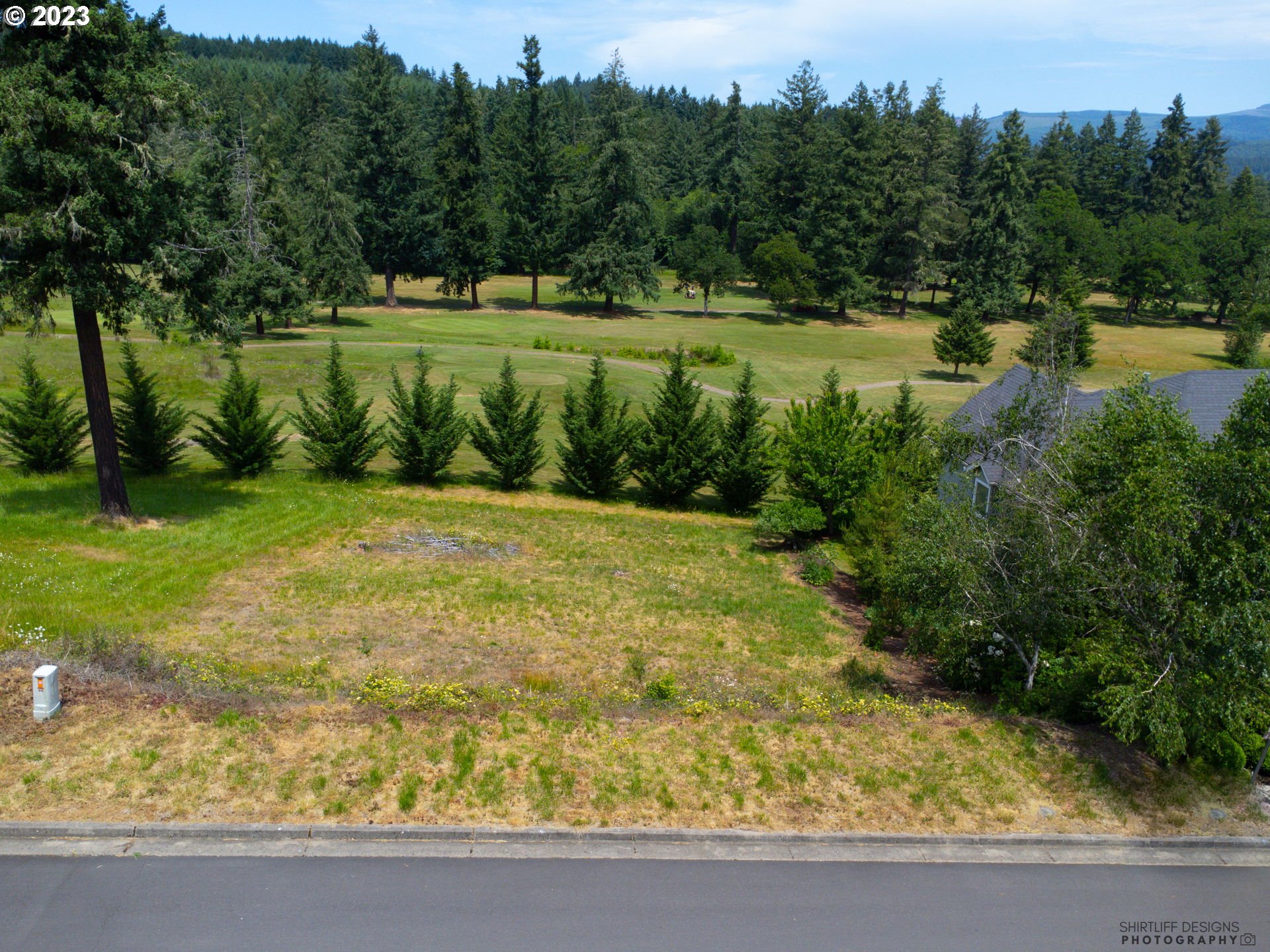 main property photo 13