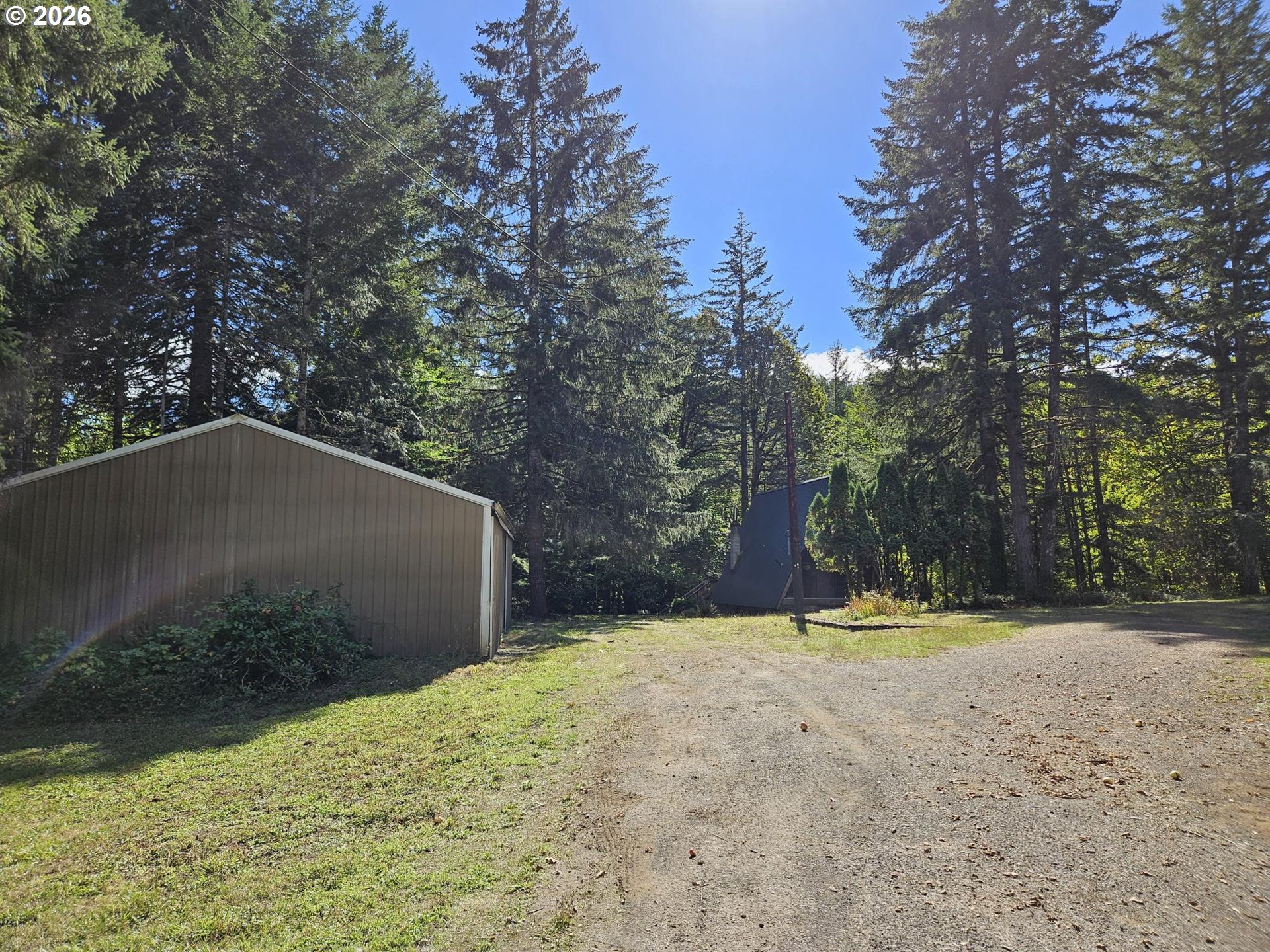 main property photo 31