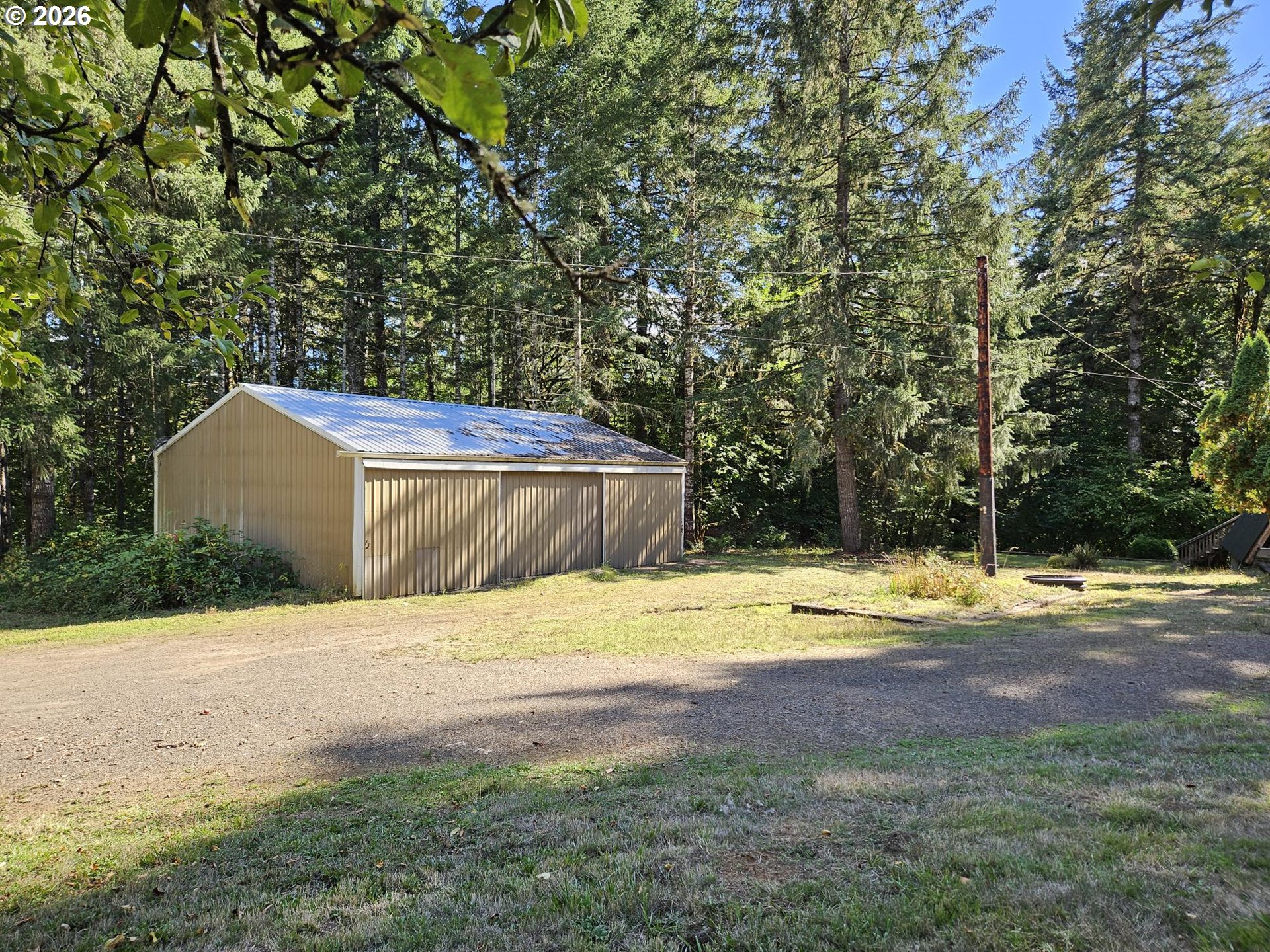 main property photo 6