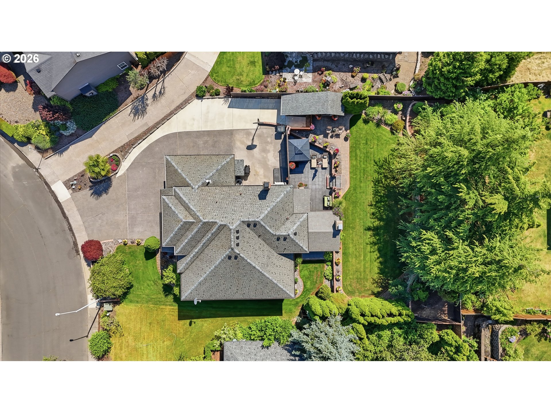 main property photo 42