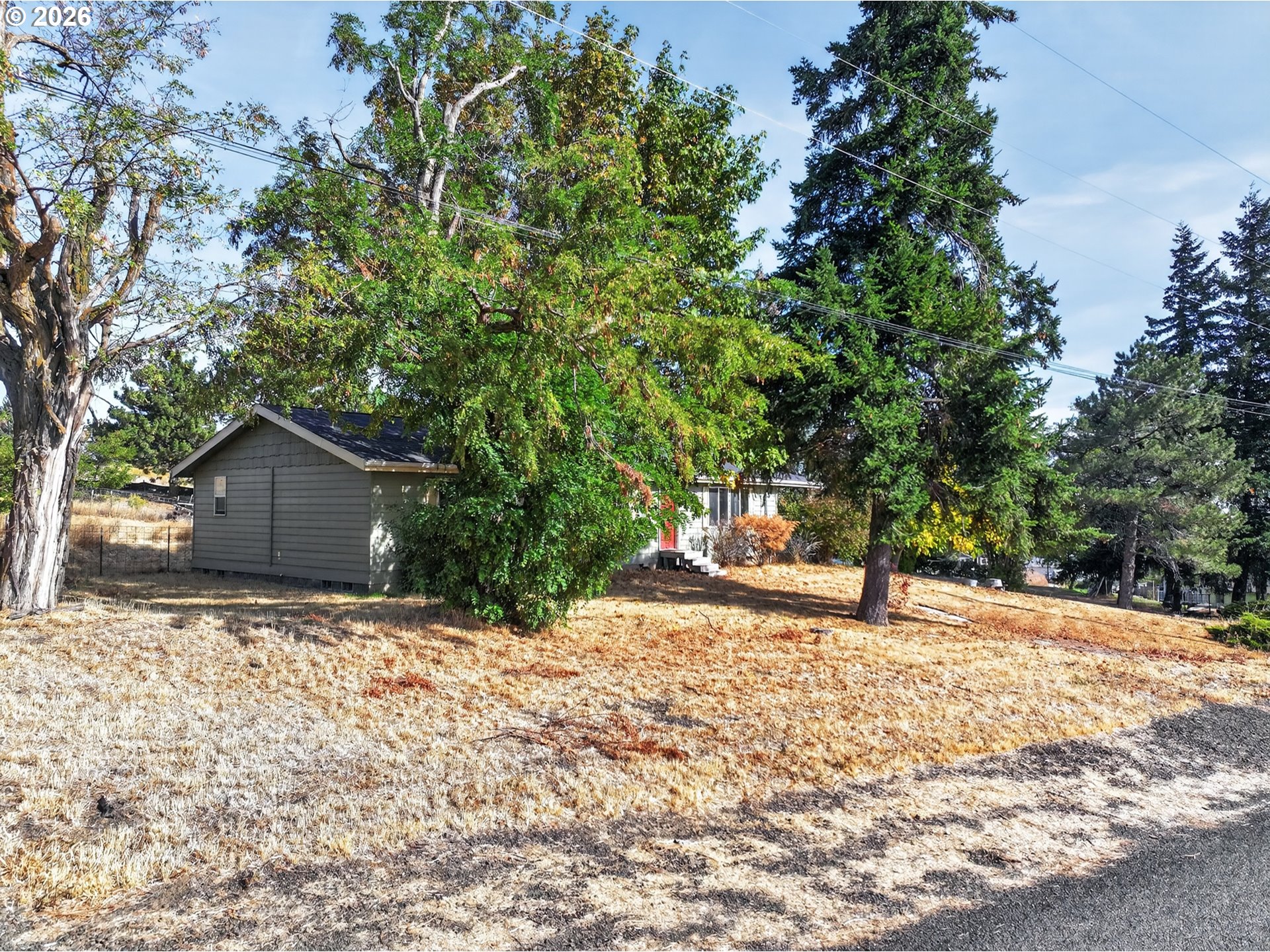 main property photo 41