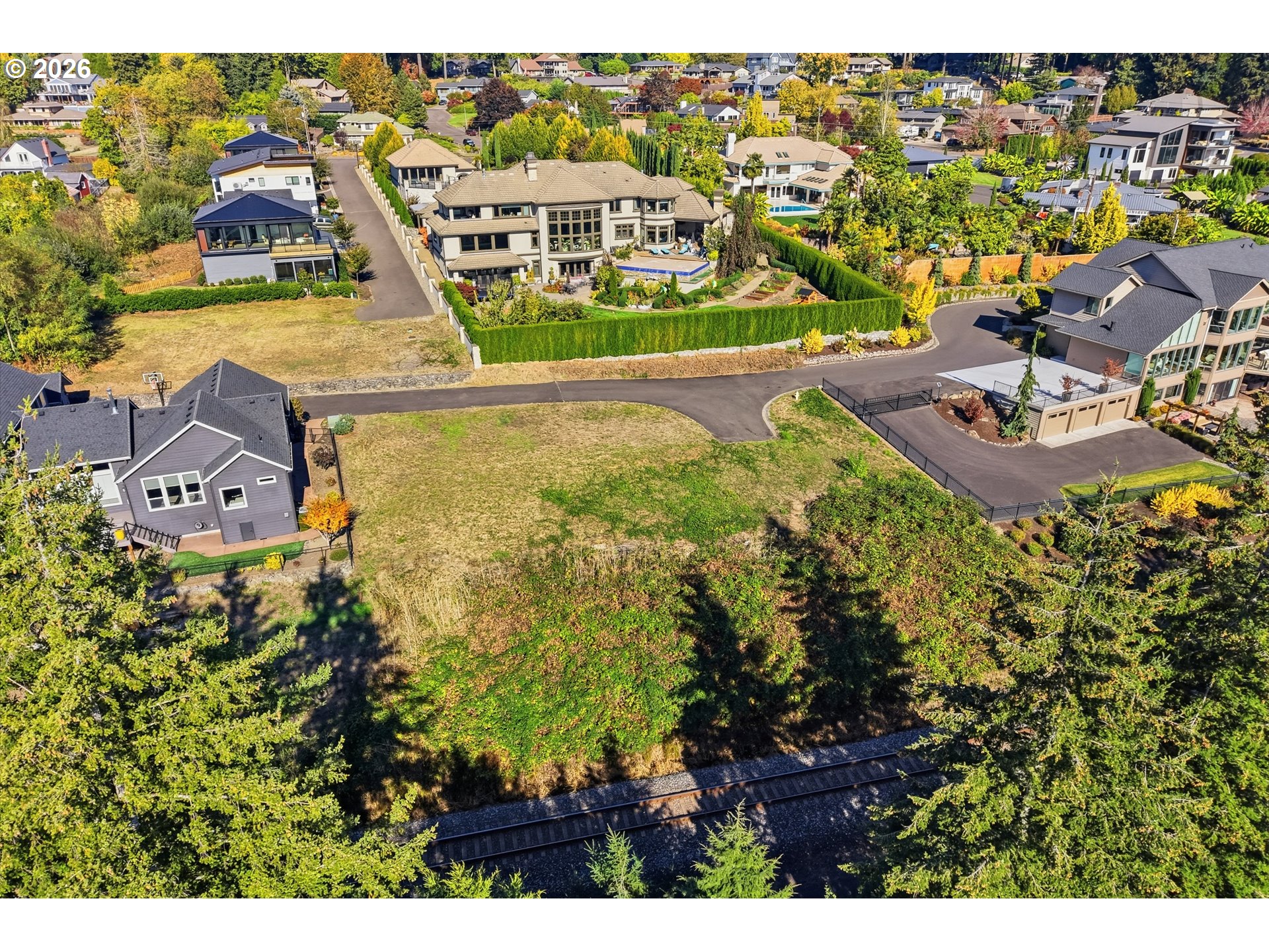 main property photo 5
