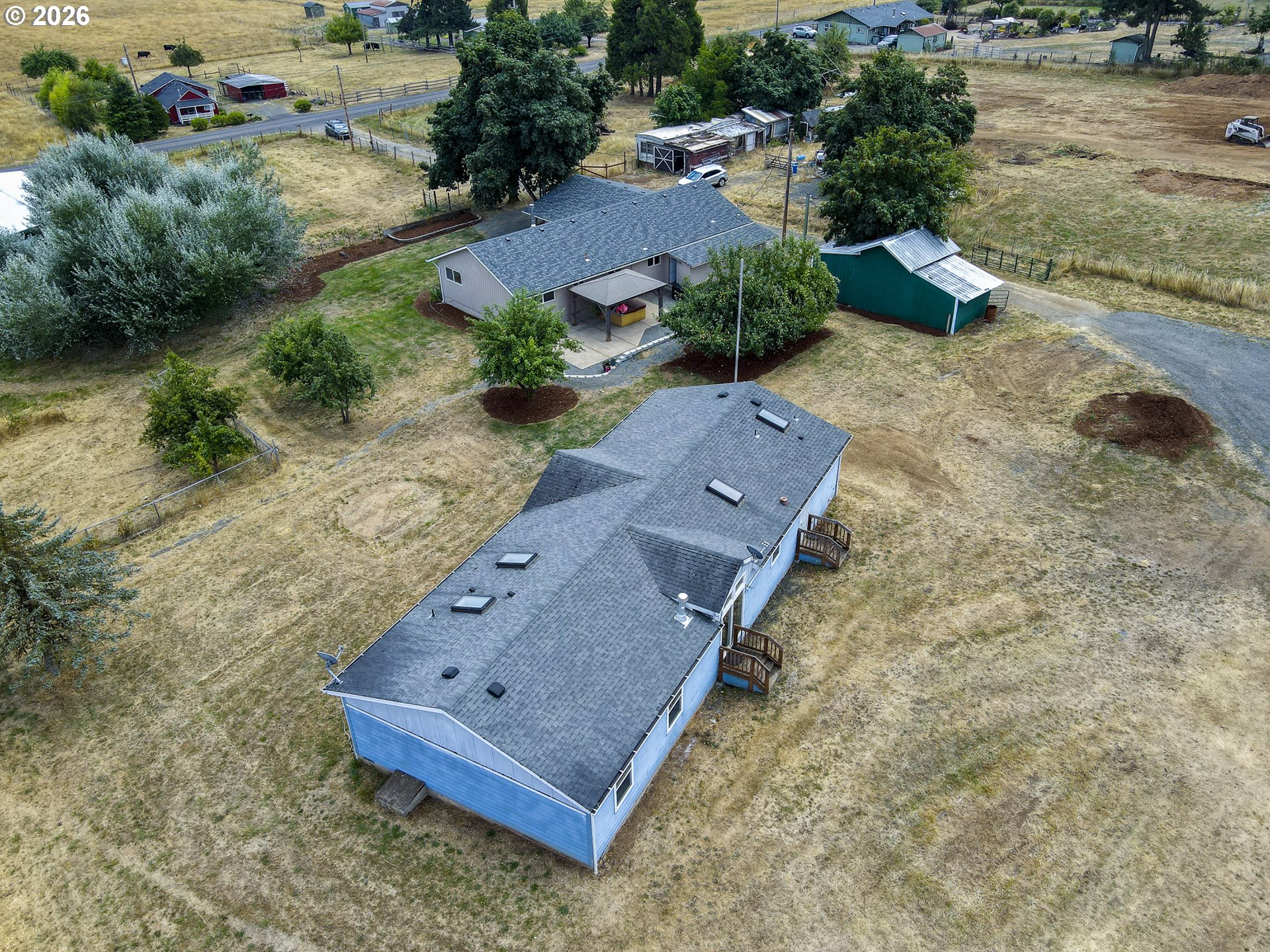 main property photo 45