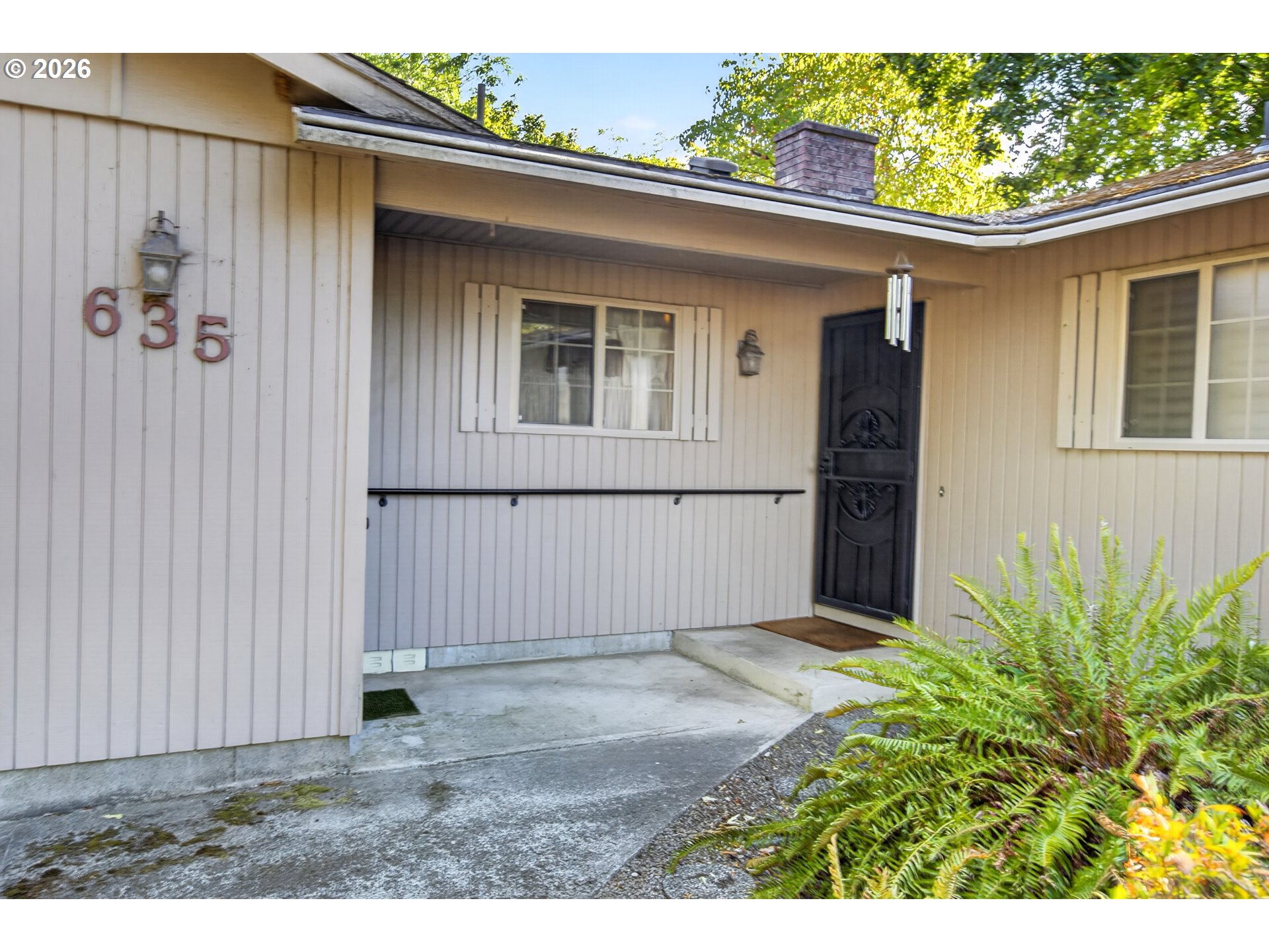 main property photo 2
