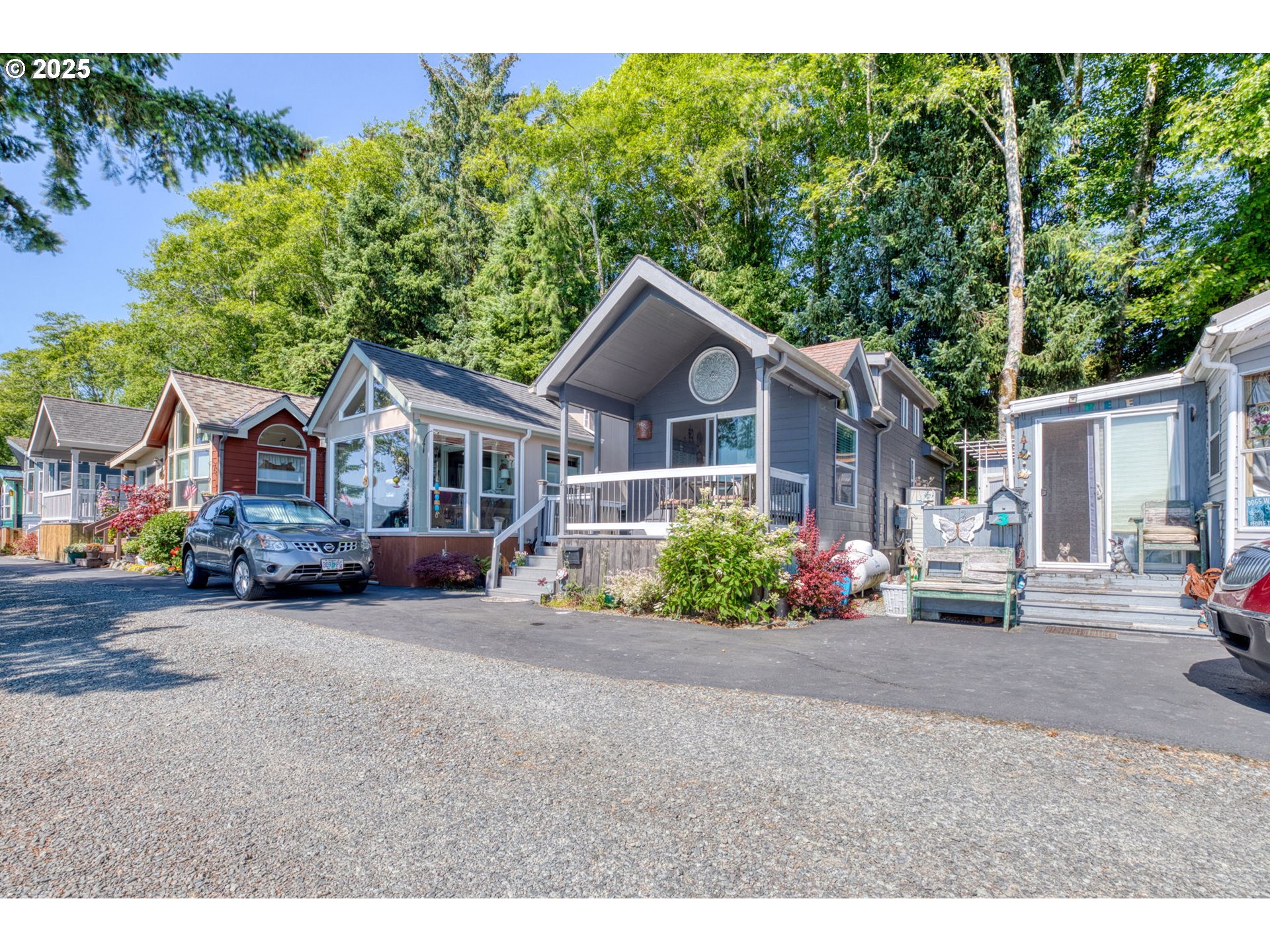 property viewer photo 1