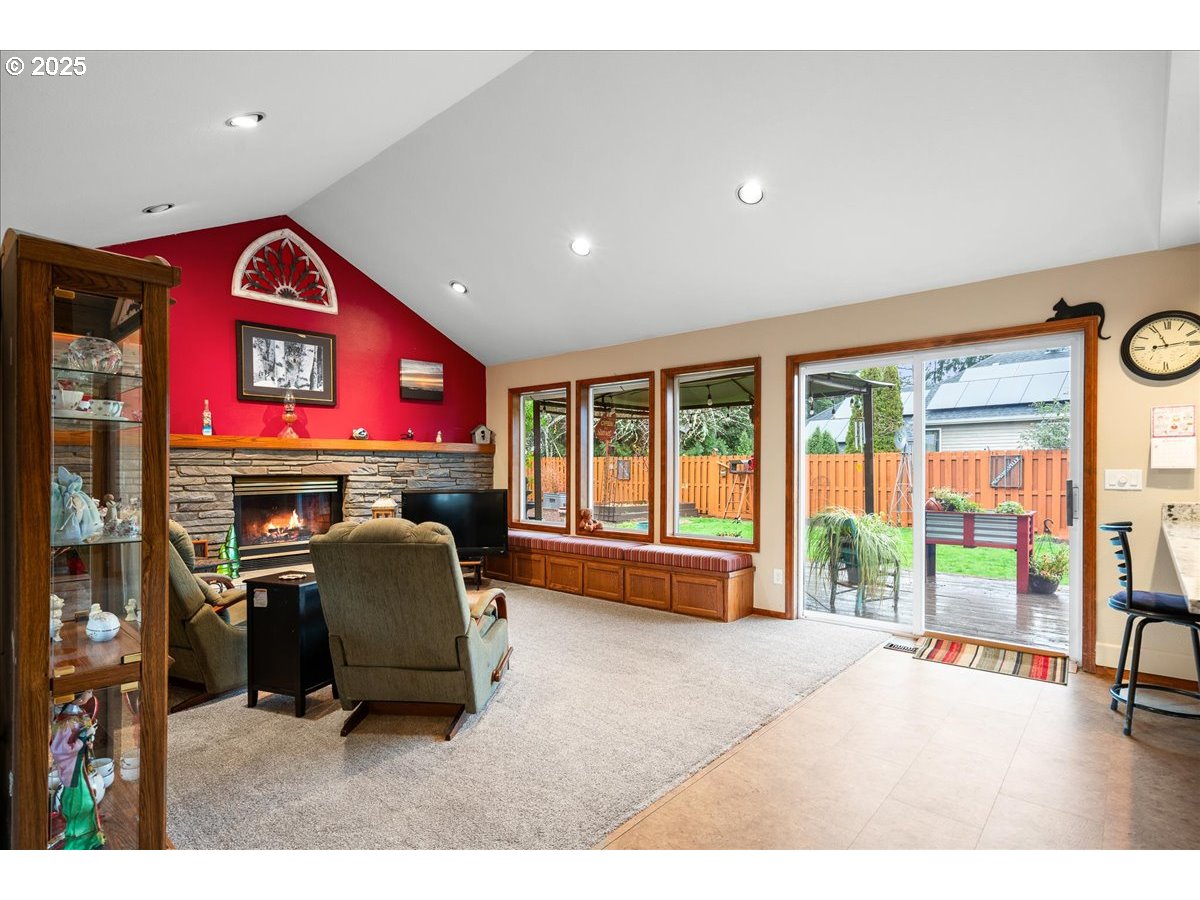 property viewer photo 10