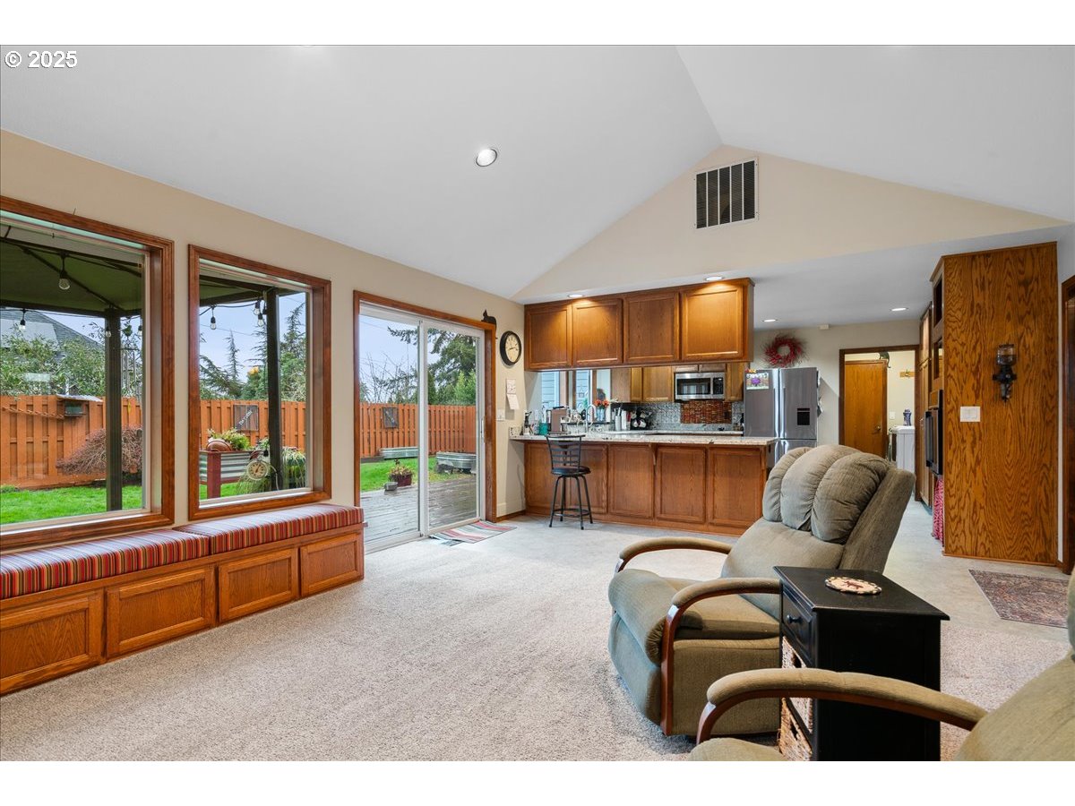 property viewer photo 12