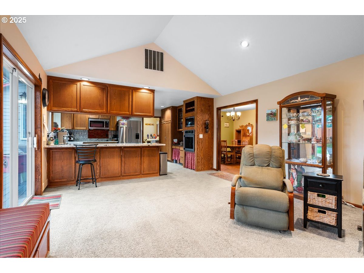 property viewer photo 13
