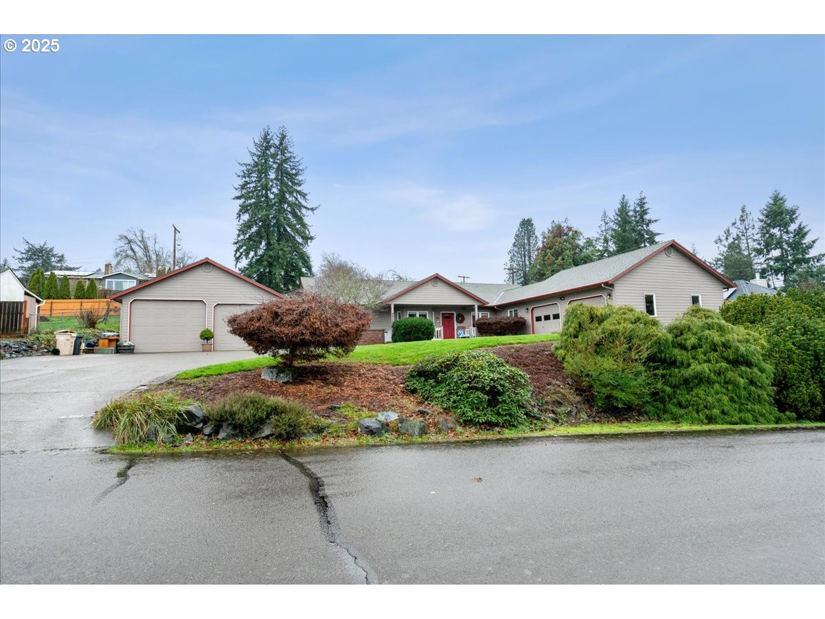 property viewer photo 2