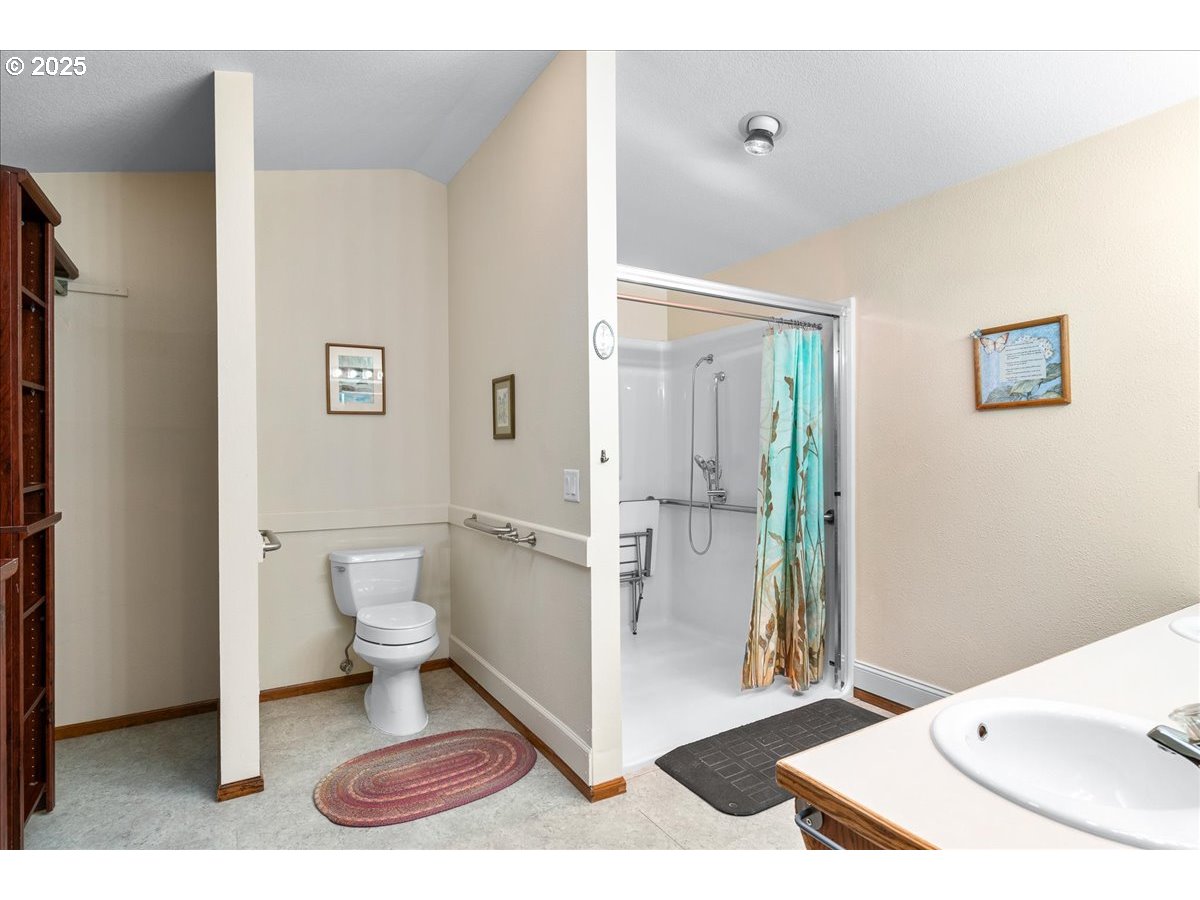 property viewer photo 22