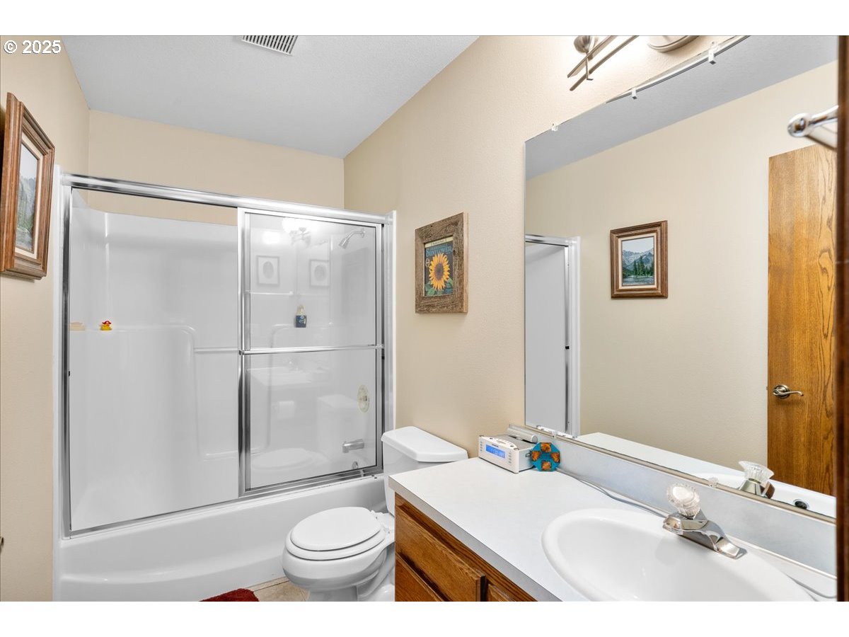 property viewer photo 25