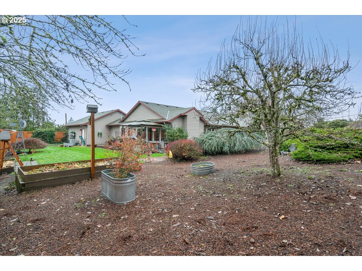 property viewer photo 33