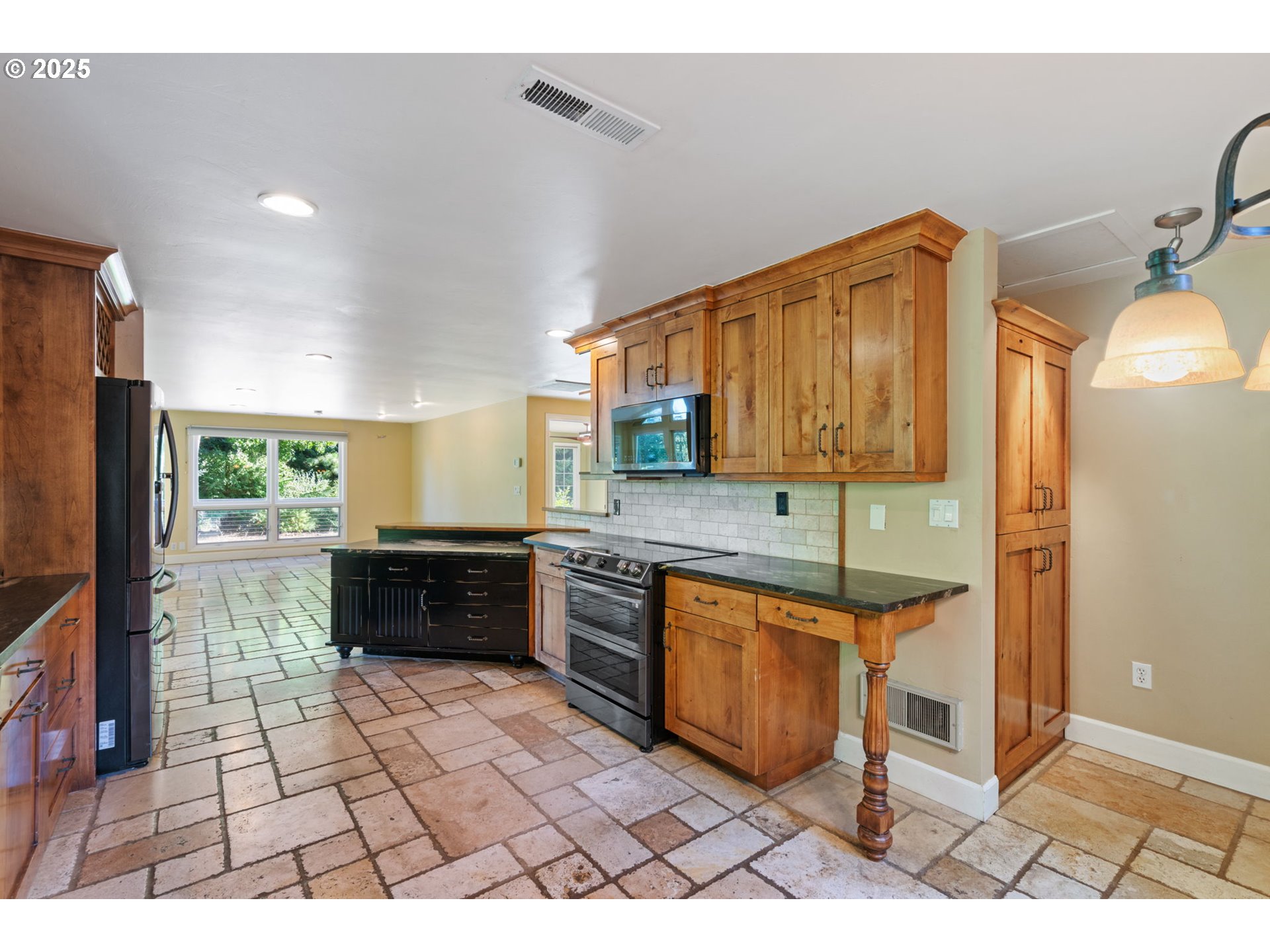 property viewer photo 10