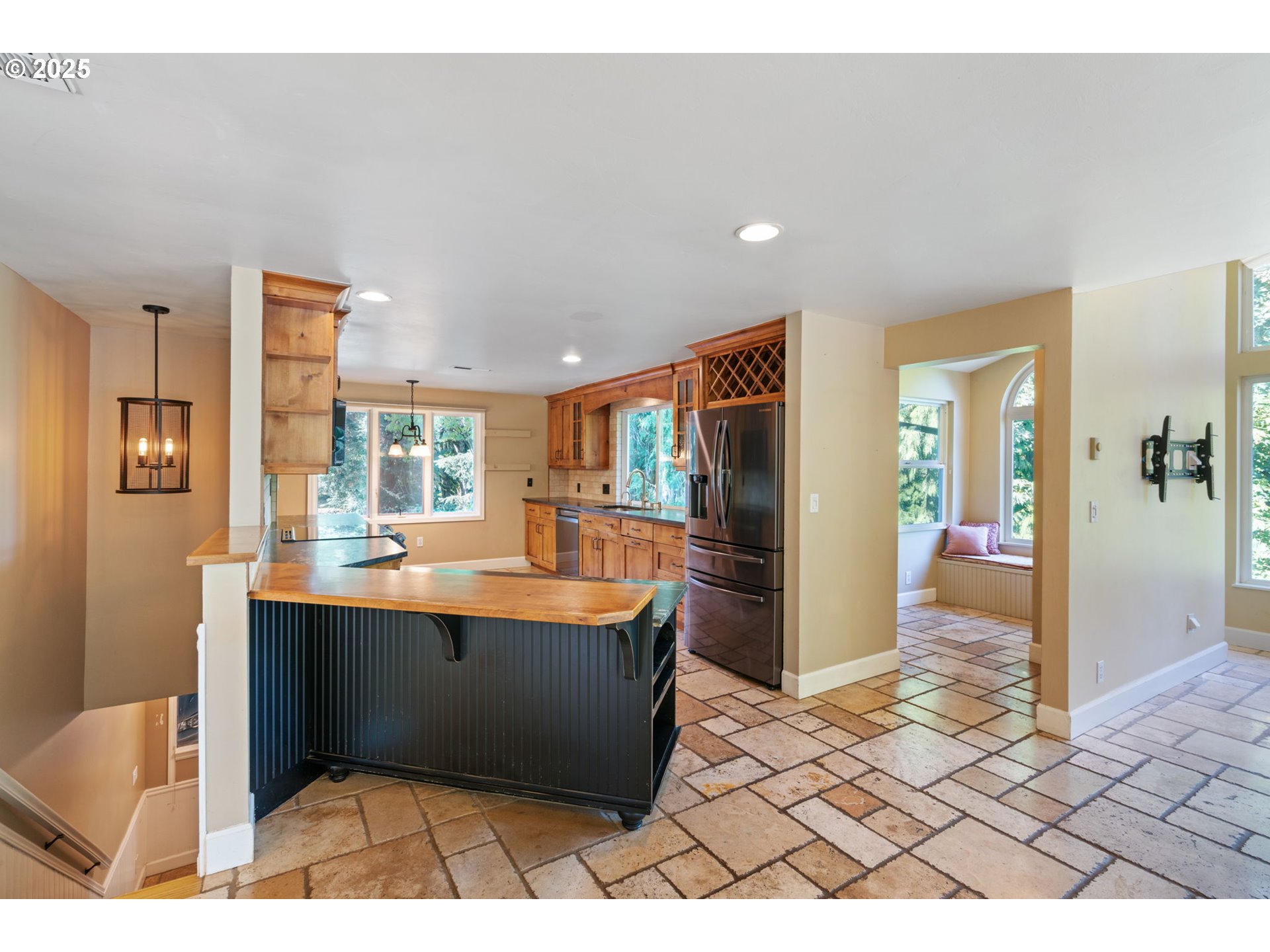 property viewer photo 13