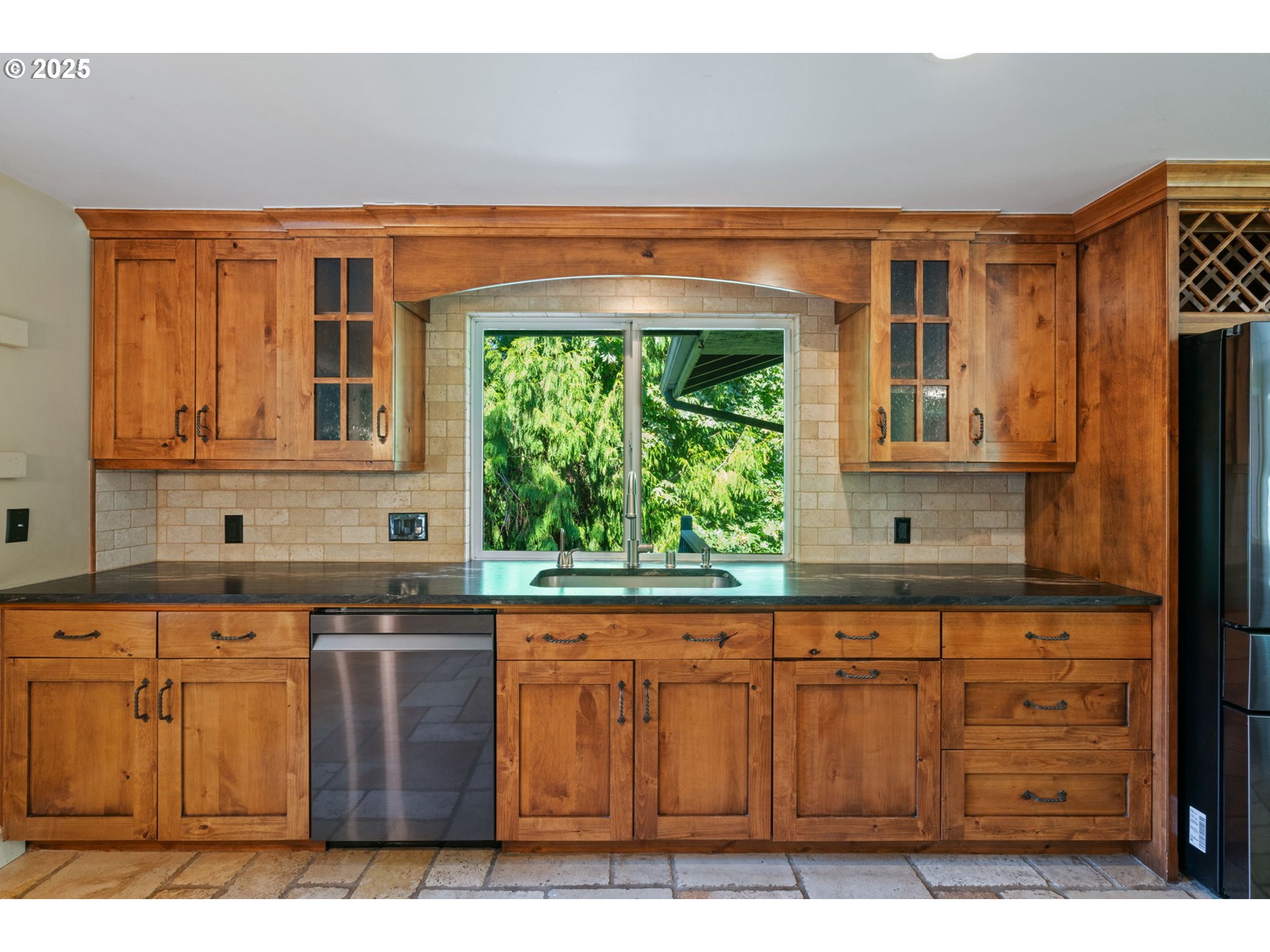 property viewer photo 14