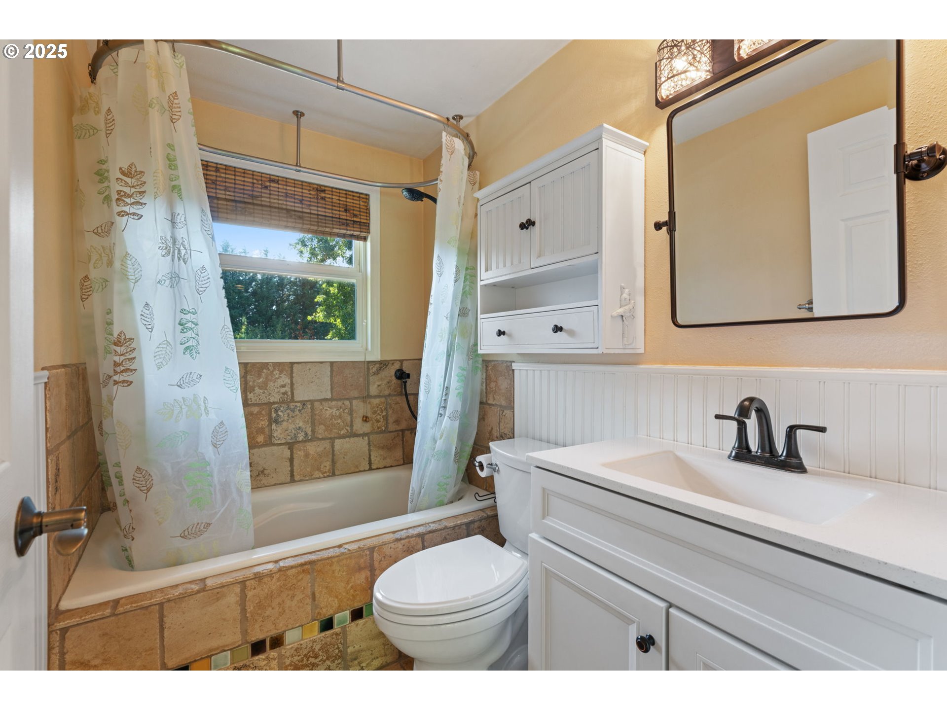 property viewer photo 16