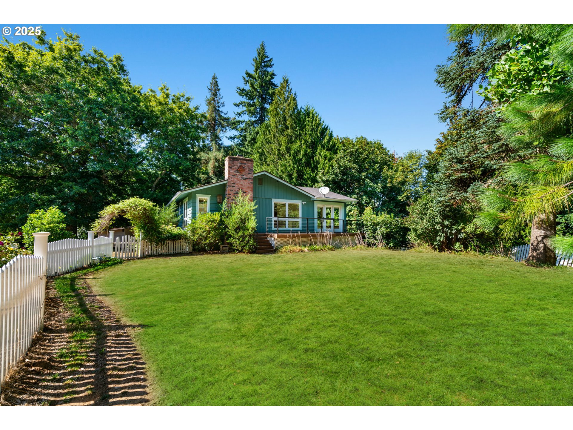 property viewer photo 2