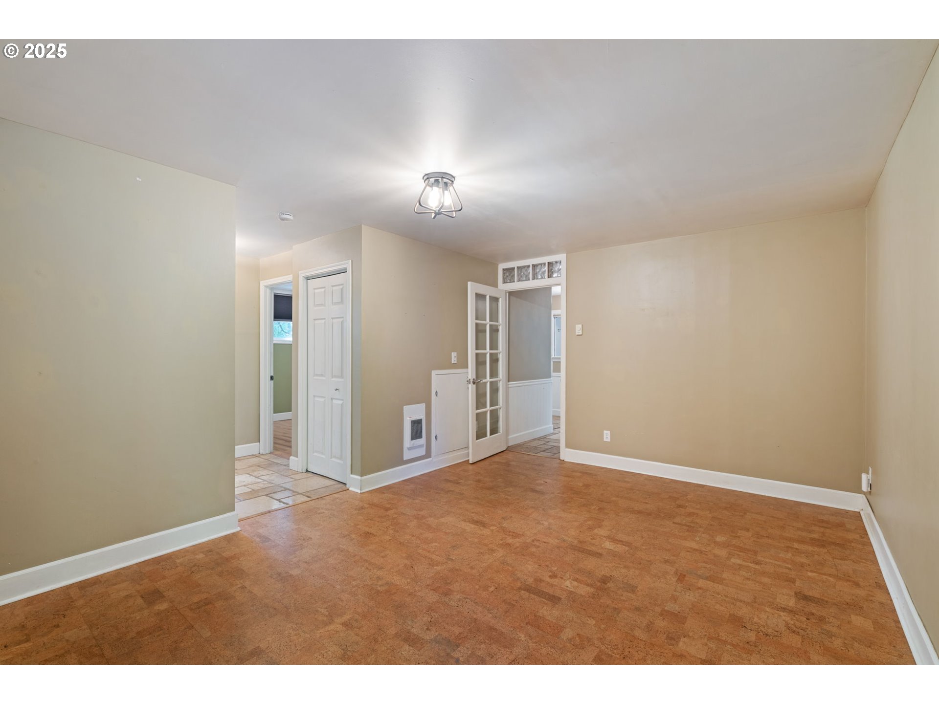 property viewer photo 22