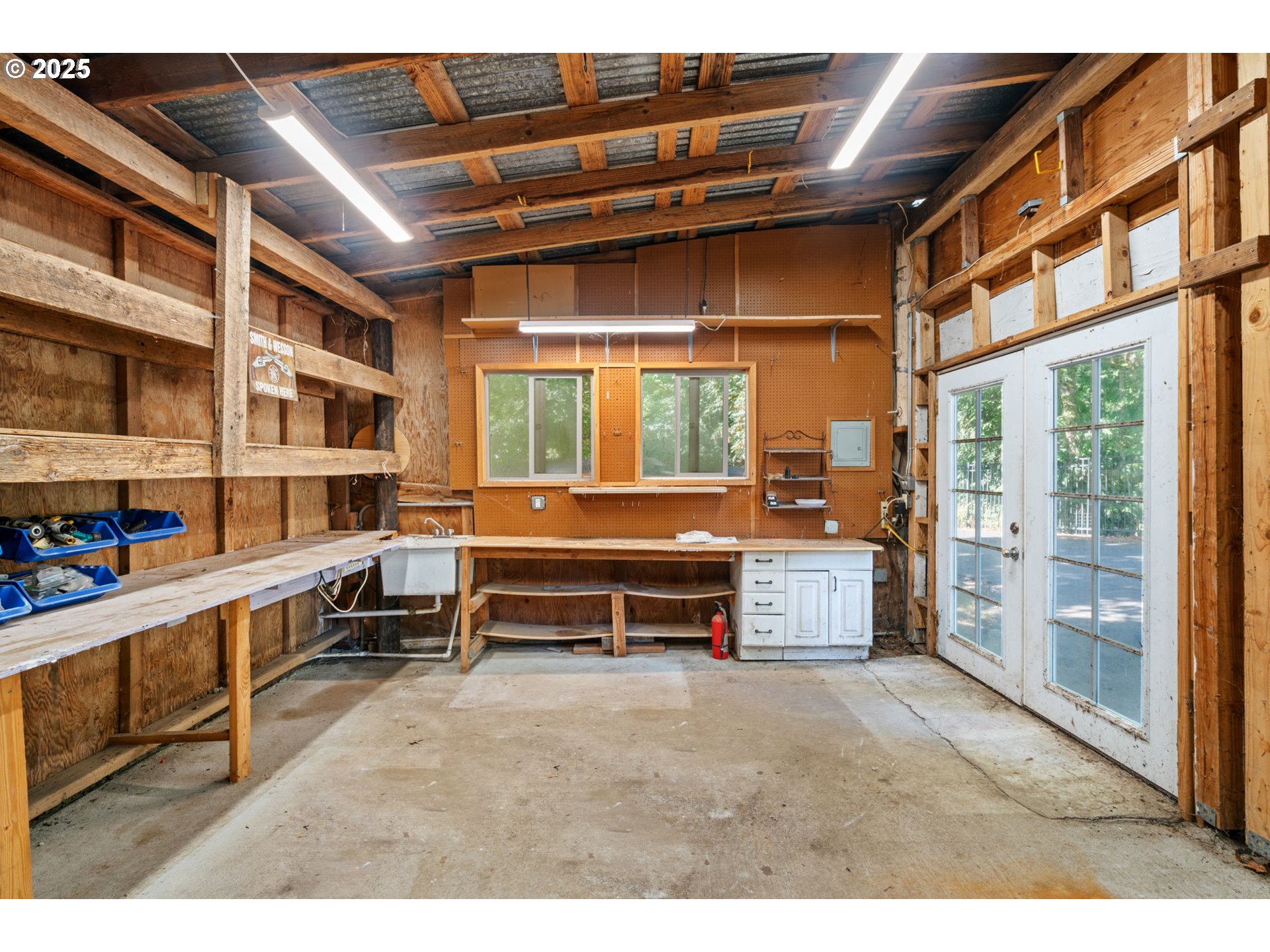 property viewer photo 33