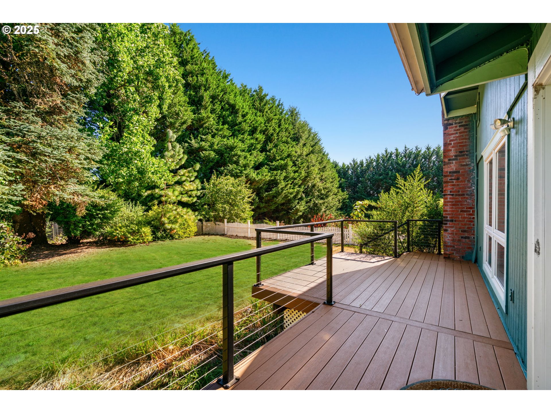 property viewer photo 4