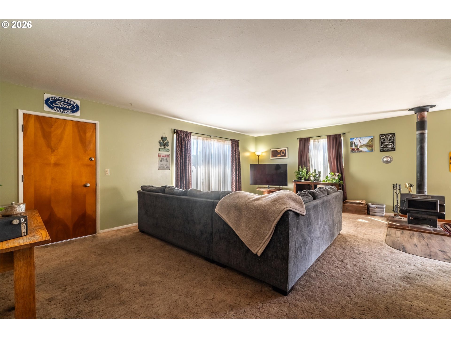 main property photo 10