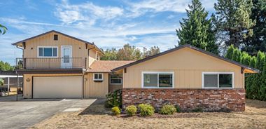 image of property with 4 Bed | 2 Bath | 1,838 Sqft