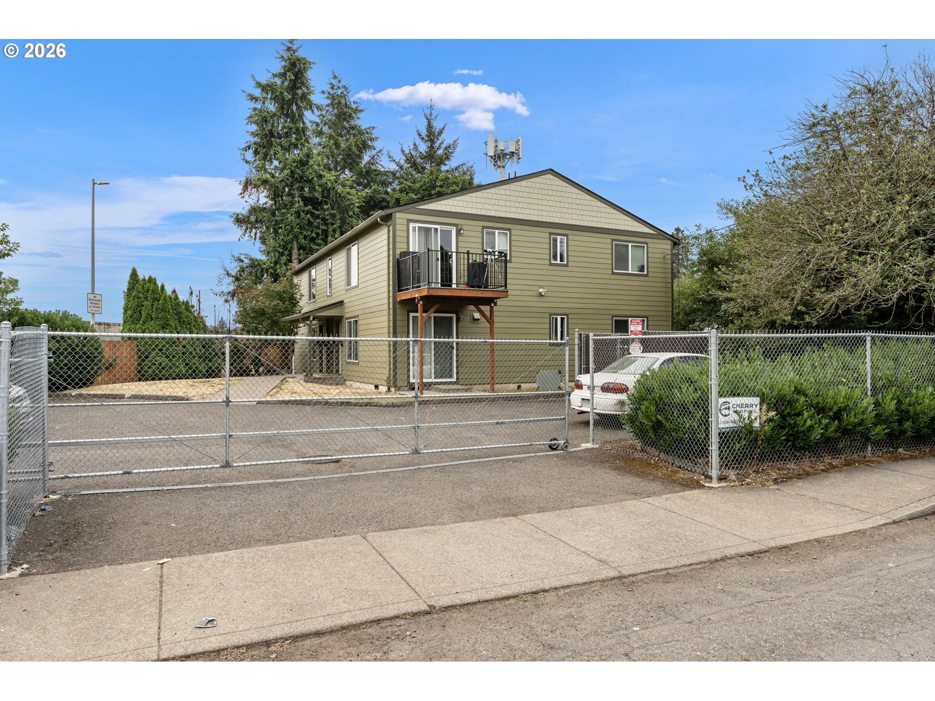 main property photo 2