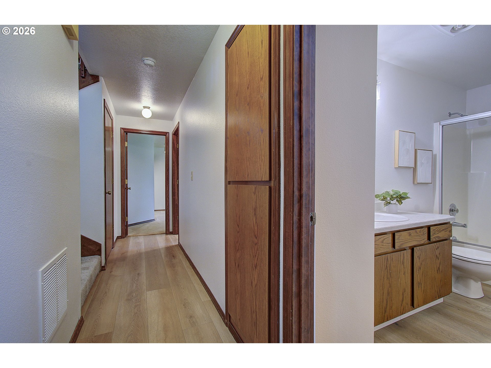 property viewer photo 24