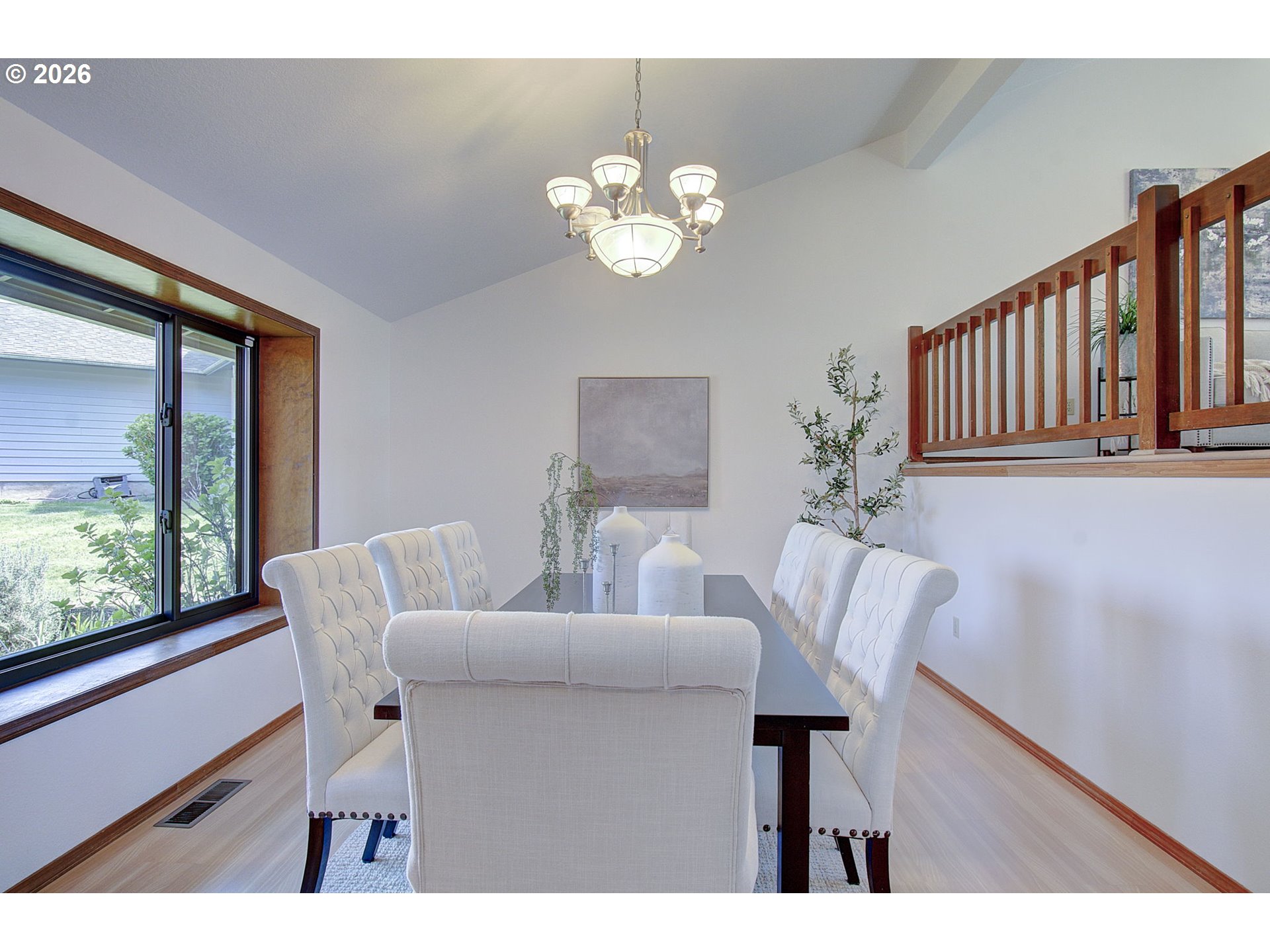 property viewer photo 6