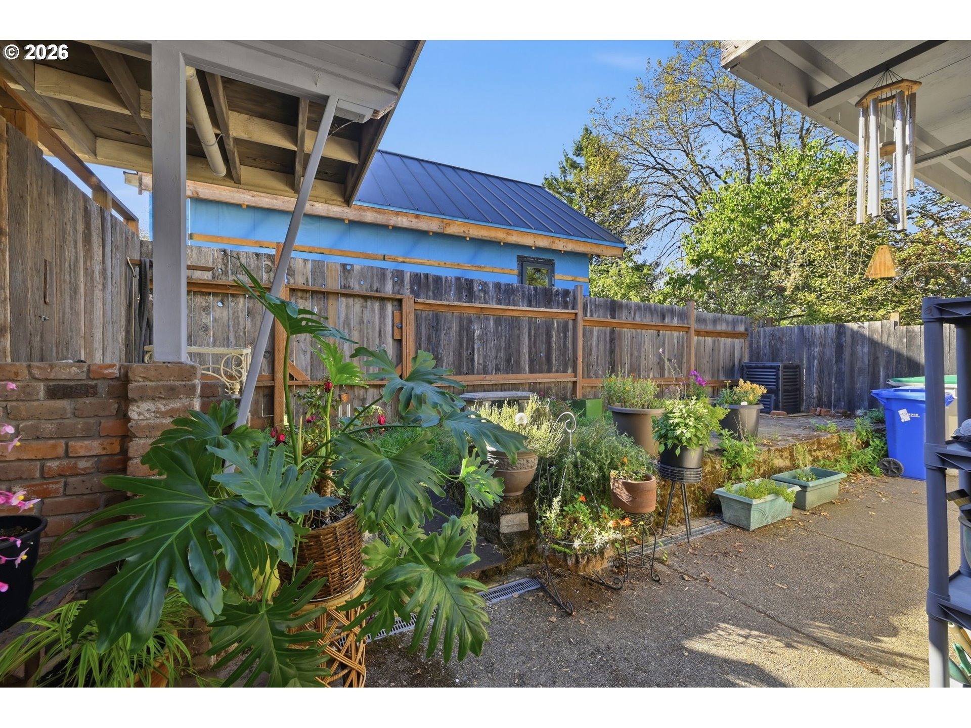 main property photo 22
