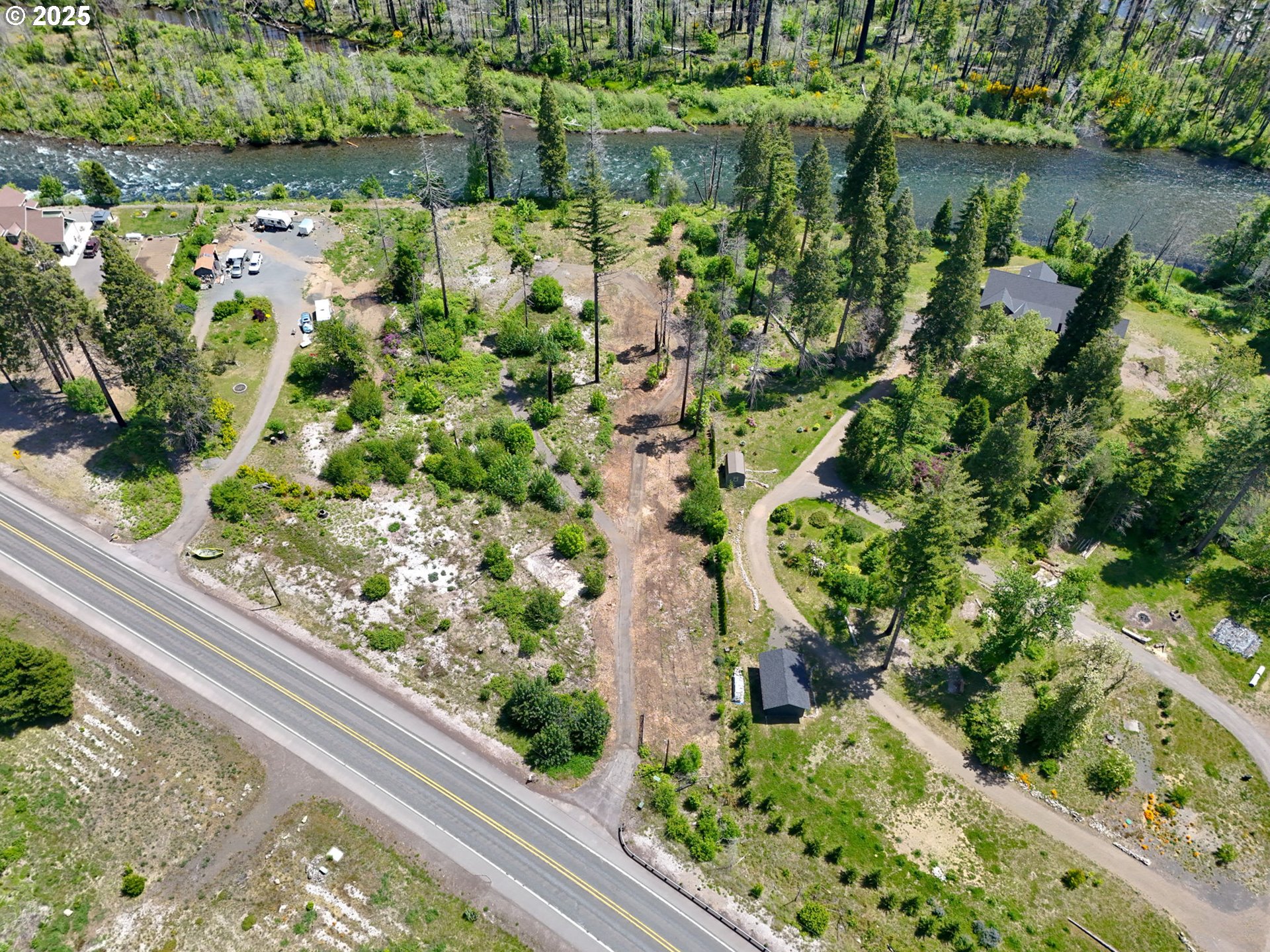 main property photo 11
