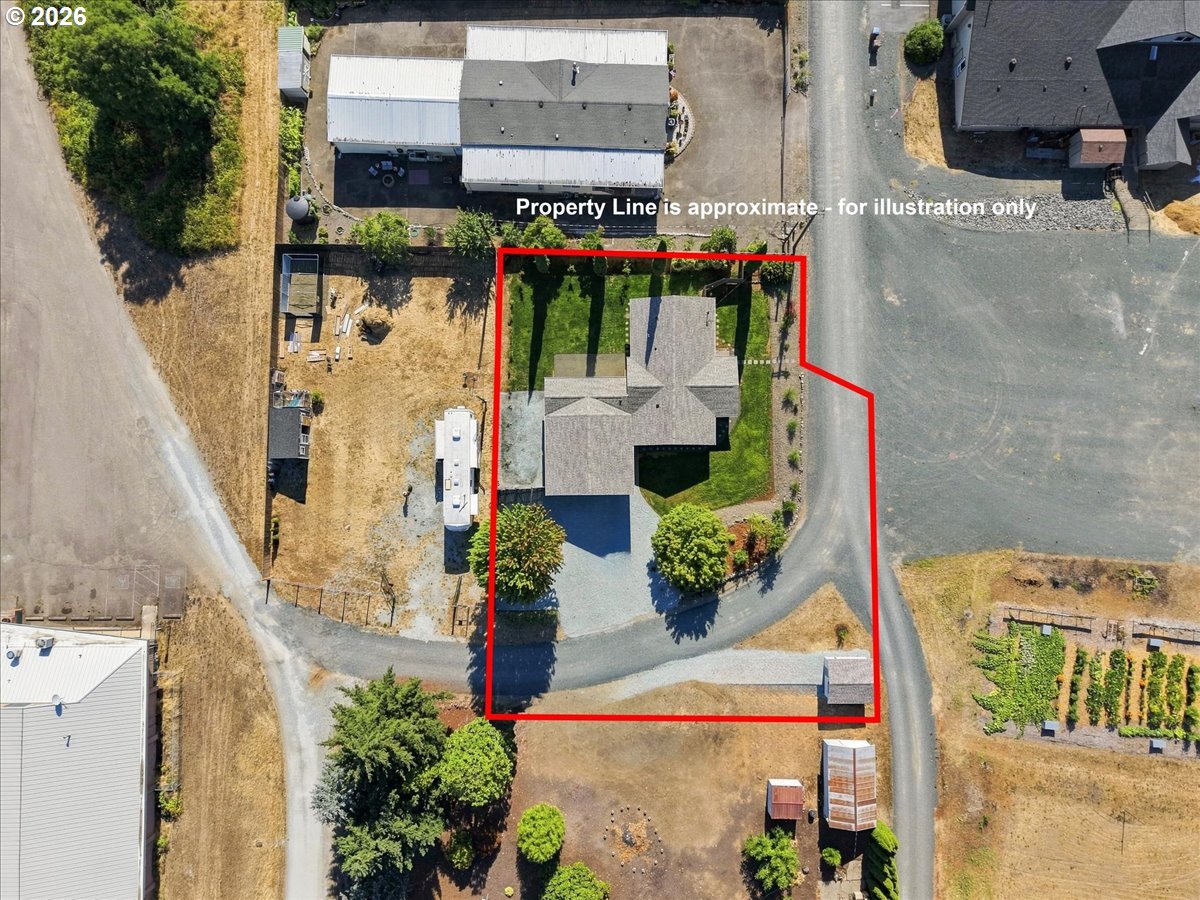 main property photo 25