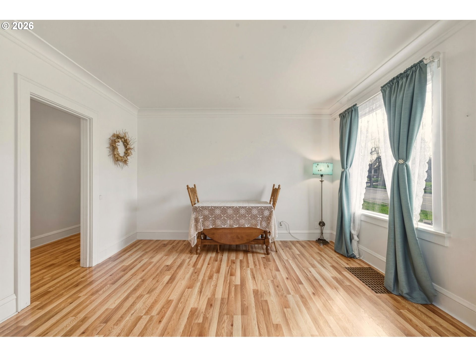 property viewer photo 11