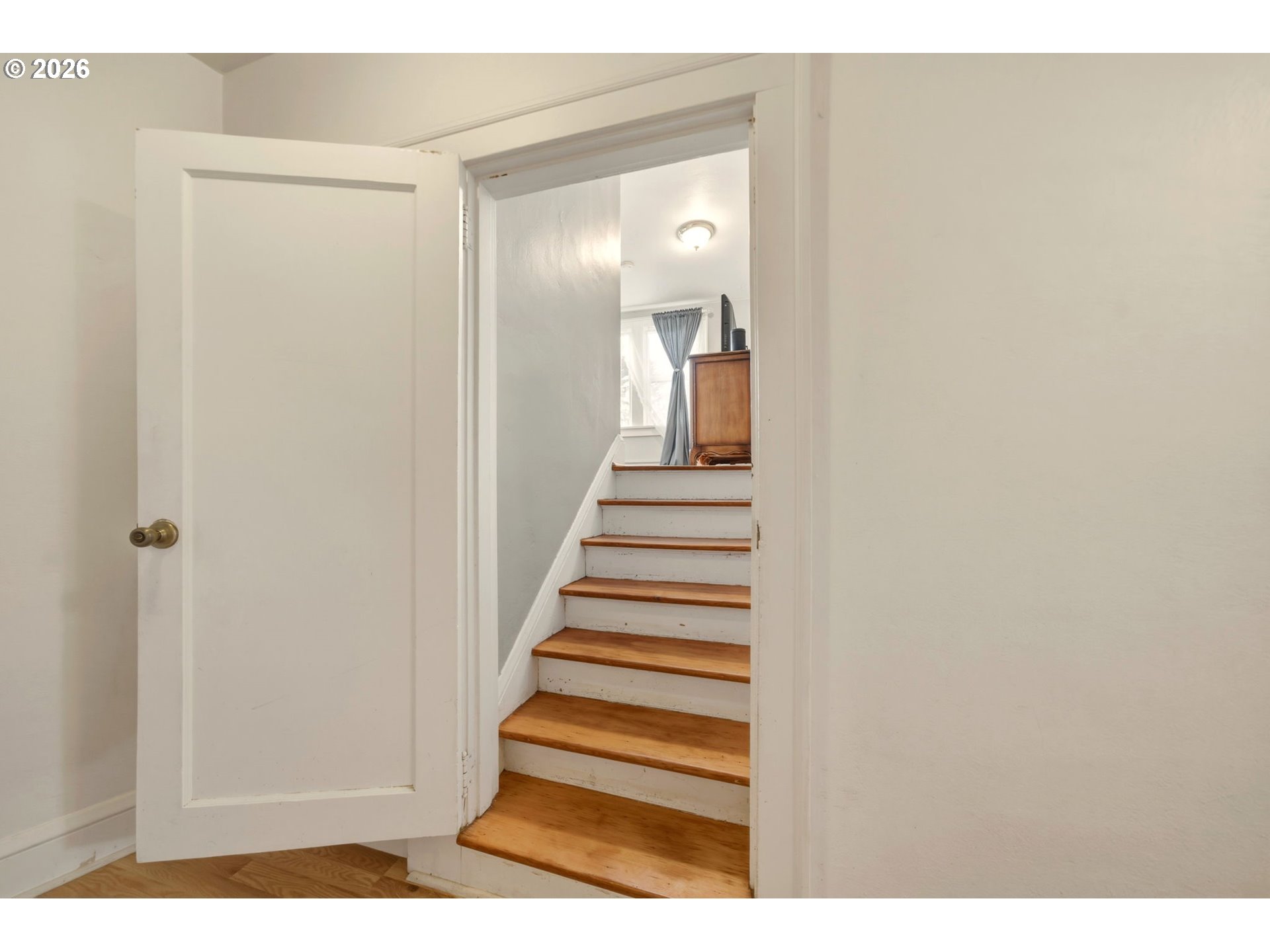 property viewer photo 15