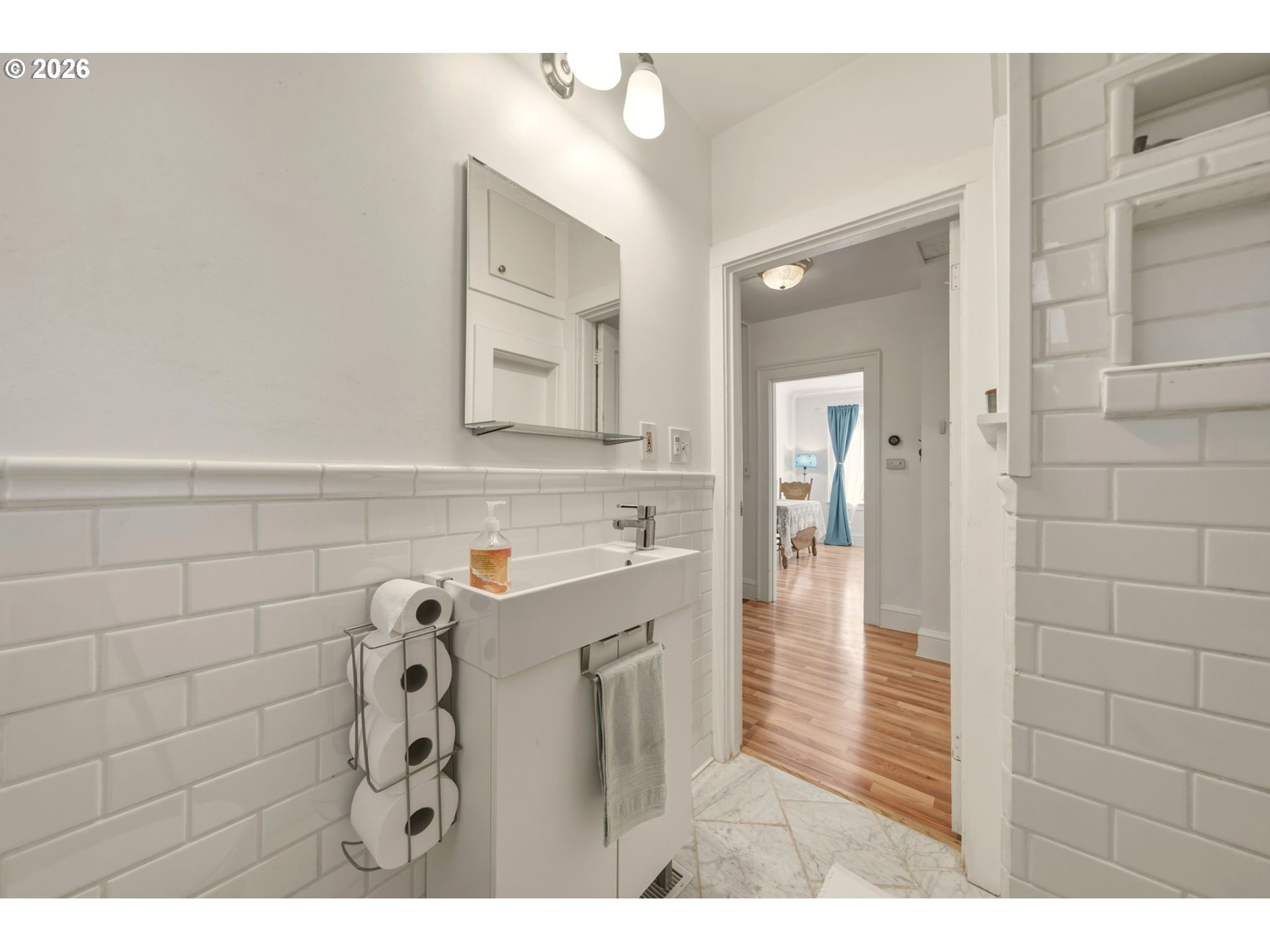 property viewer photo 25