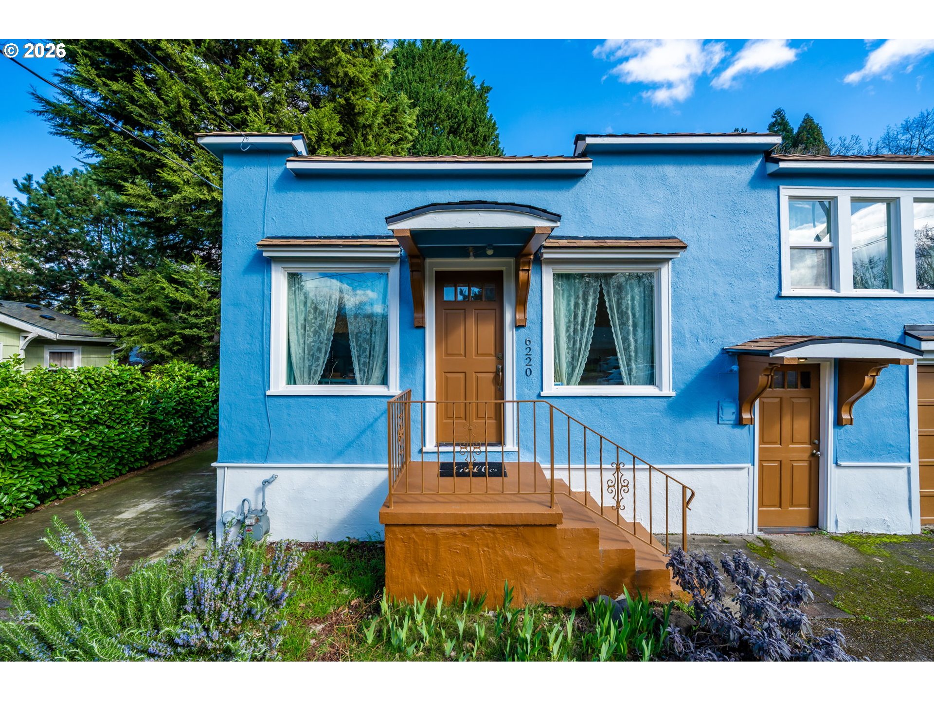 property viewer photo 3