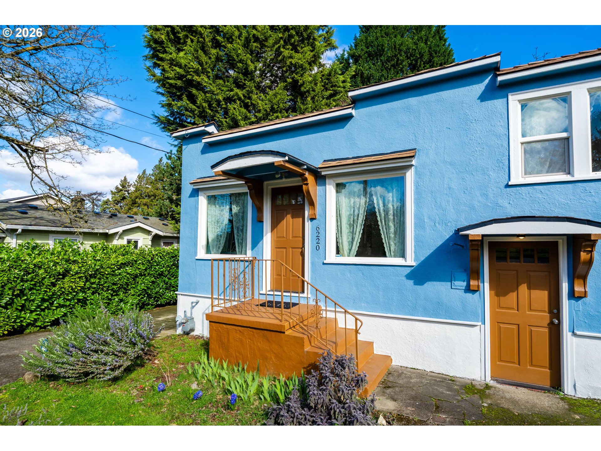 property viewer photo 4