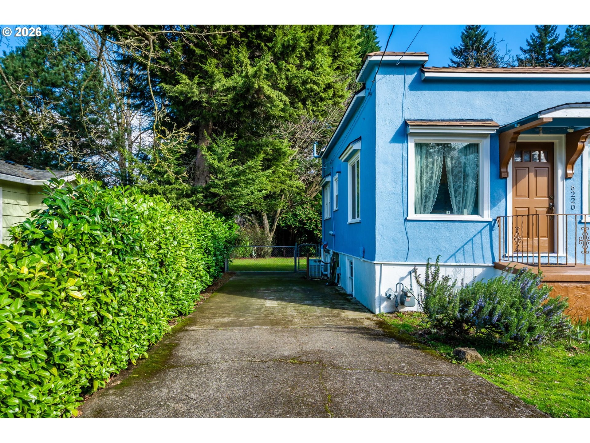 property viewer photo 5