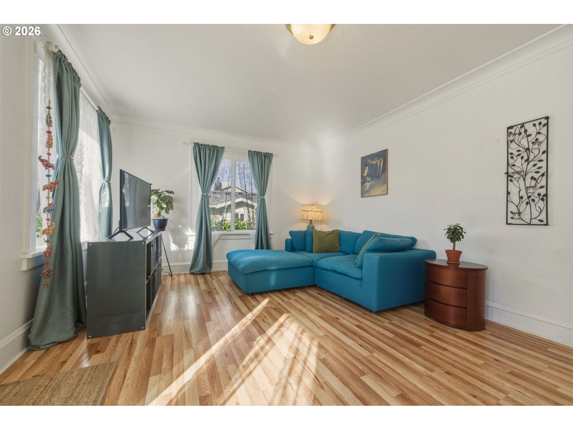 property viewer photo 7